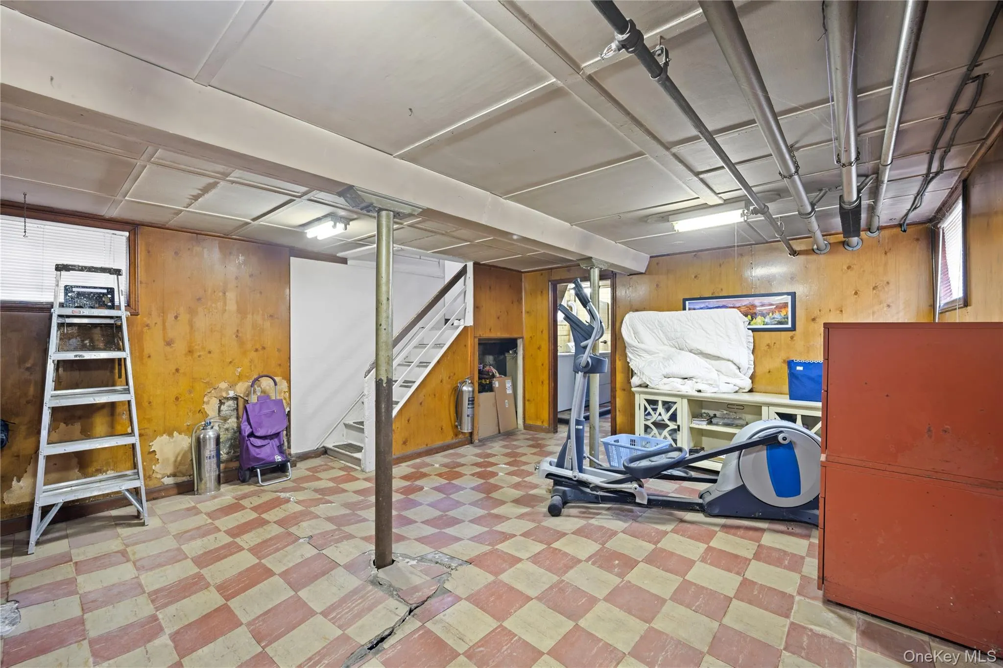 6045 69th Street, New York, NY, 3 Bedrooms Bedrooms, 7 Rooms Rooms,1 BathroomBathrooms,Residential,For Rent,69th,0,1048614 6045 69th Street, New York, NY, 3 Bedrooms Bedrooms, 7 Rooms Rooms,1 BathroomBathrooms,Residential,For Rent,69th,0,1048614