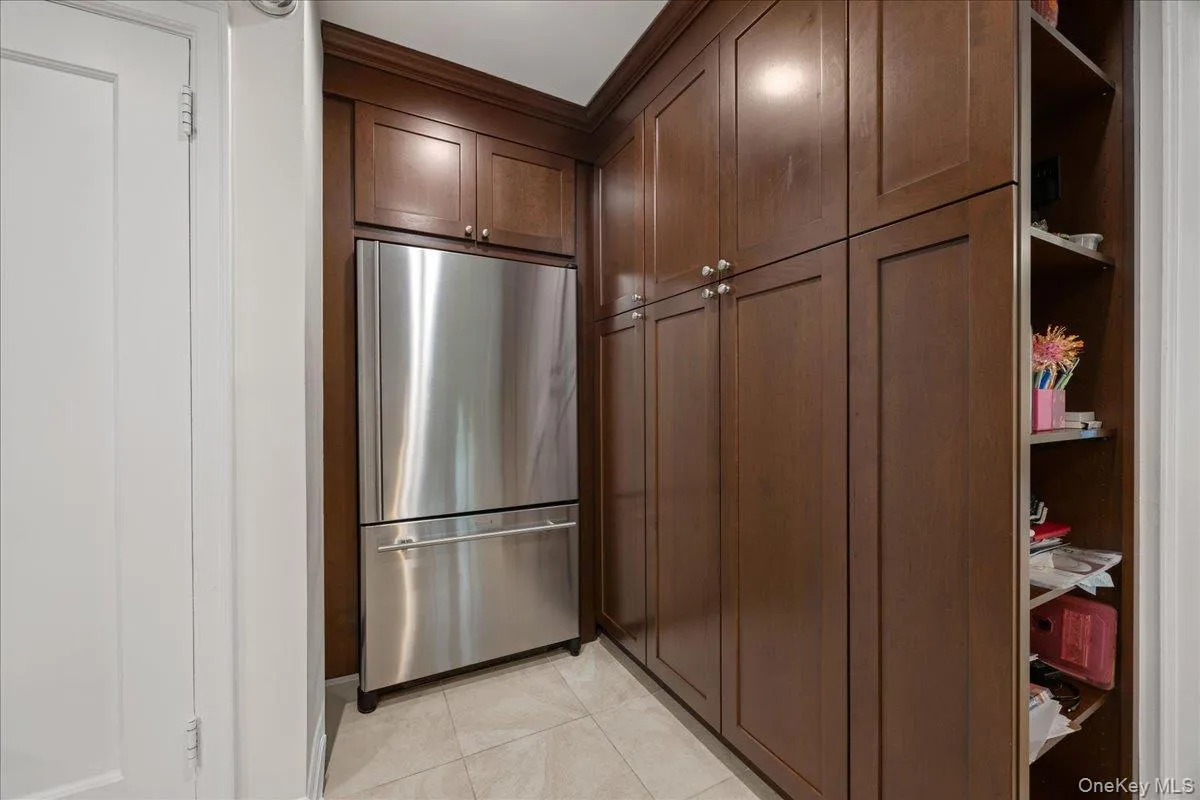 311 Lyncroft Road, New Rochelle, NY, 5 Bedrooms Bedrooms, 7 Rooms Rooms,3 BathroomsBathrooms,Residential,For Rent,Lyncroft,0,1048619 311 Lyncroft Road, New Rochelle, NY, 5 Bedrooms Bedrooms, 7 Rooms Rooms,3 BathroomsBathrooms,Residential,For Rent,Lyncroft,0,1048619