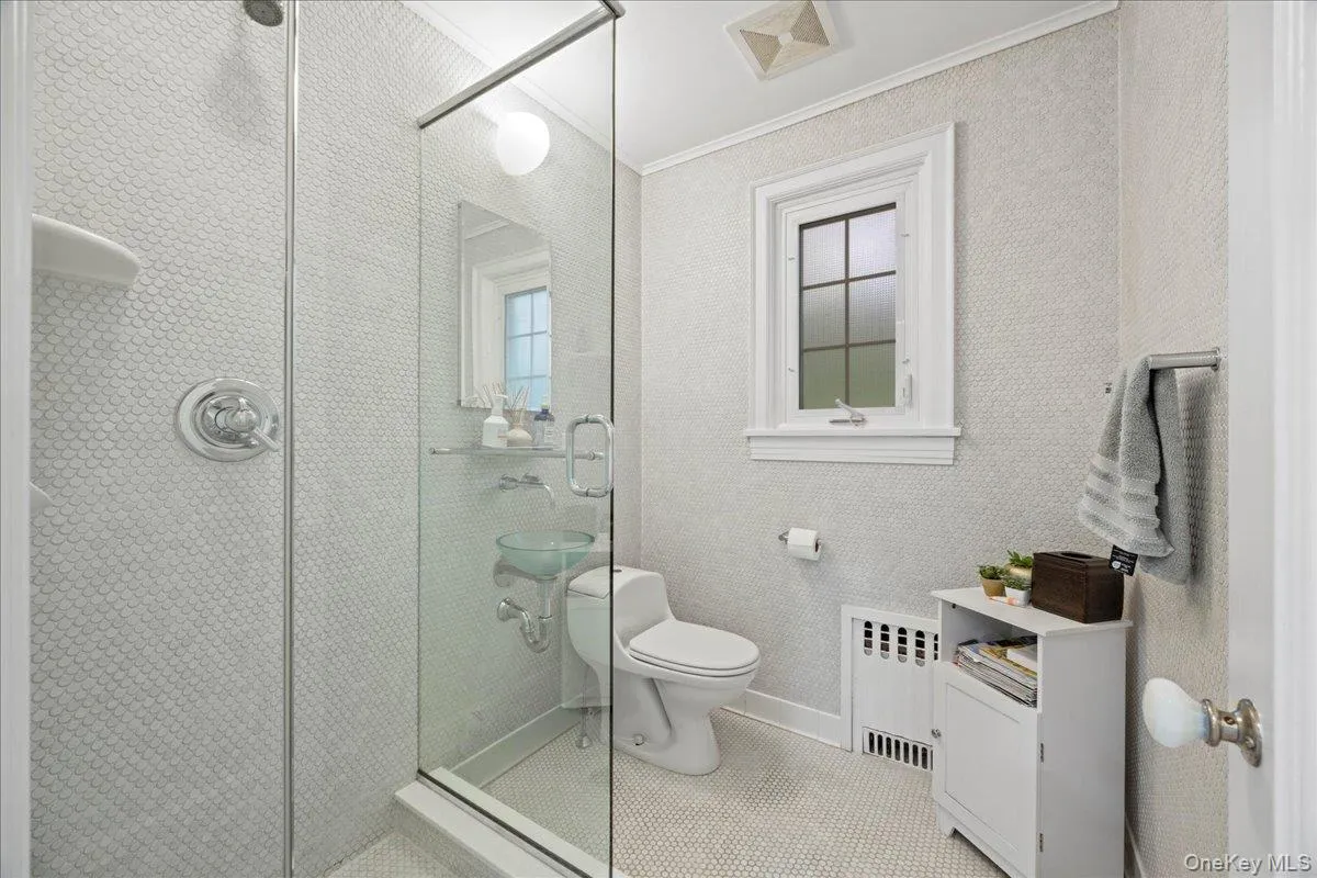 311 Lyncroft Road, New Rochelle, NY, 5 Bedrooms Bedrooms, 7 Rooms Rooms,3 BathroomsBathrooms,Residential,For Rent,Lyncroft,0,1048619 311 Lyncroft Road, New Rochelle, NY, 5 Bedrooms Bedrooms, 7 Rooms Rooms,3 BathroomsBathrooms,Residential,For Rent,Lyncroft,0,1048619