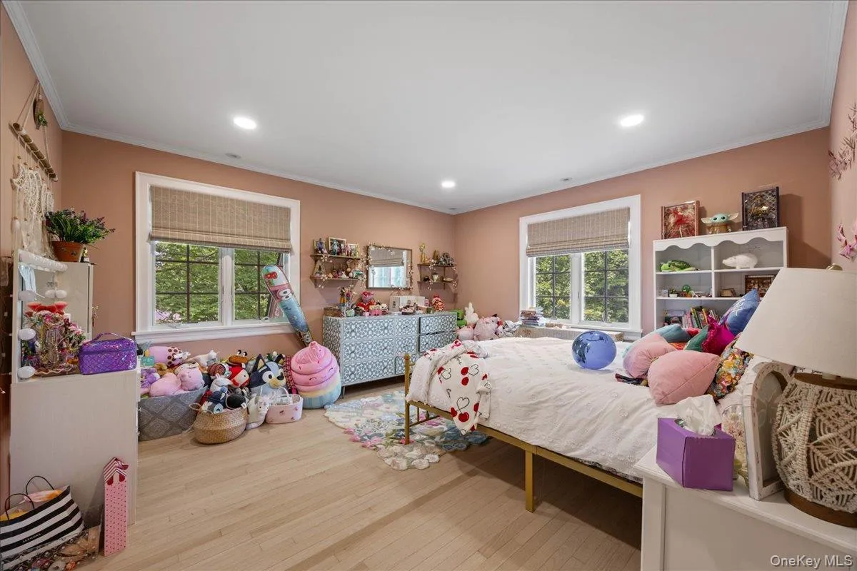 311 Lyncroft Road, New Rochelle, NY, 5 Bedrooms Bedrooms, 7 Rooms Rooms,3 BathroomsBathrooms,Residential,For Rent,Lyncroft,0,1048619 311 Lyncroft Road, New Rochelle, NY, 5 Bedrooms Bedrooms, 7 Rooms Rooms,3 BathroomsBathrooms,Residential,For Rent,Lyncroft,0,1048619