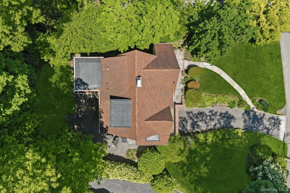 311 Lyncroft Road, New Rochelle, NY, 5 Bedrooms Bedrooms, 7 Rooms Rooms,3 BathroomsBathrooms,Residential,For Rent,Lyncroft,0,1048619 311 Lyncroft Road, New Rochelle, NY, 5 Bedrooms Bedrooms, 7 Rooms Rooms,3 BathroomsBathrooms,Residential,For Rent,Lyncroft,0,1048619