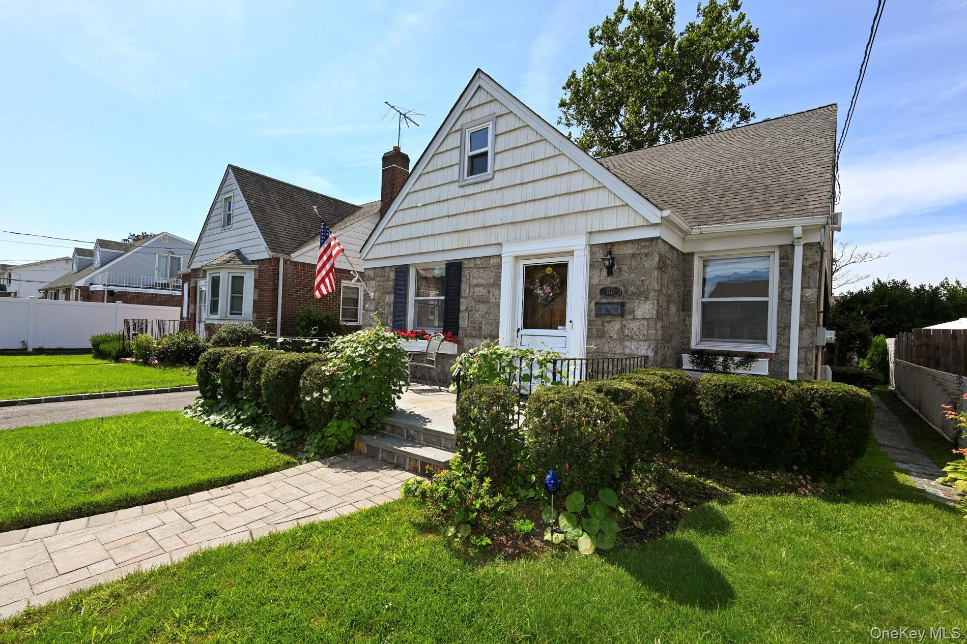 117 Euston Road, Hempstead, NY, 4 Bedrooms Bedrooms, 8 Rooms Rooms,1 BathroomBathrooms,Residential,For Rent,Euston,0,1048622 117 Euston Road, Hempstead, NY, 4 Bedrooms Bedrooms, 8 Rooms Rooms,1 BathroomBathrooms,Residential,For Rent,Euston,0,1048622