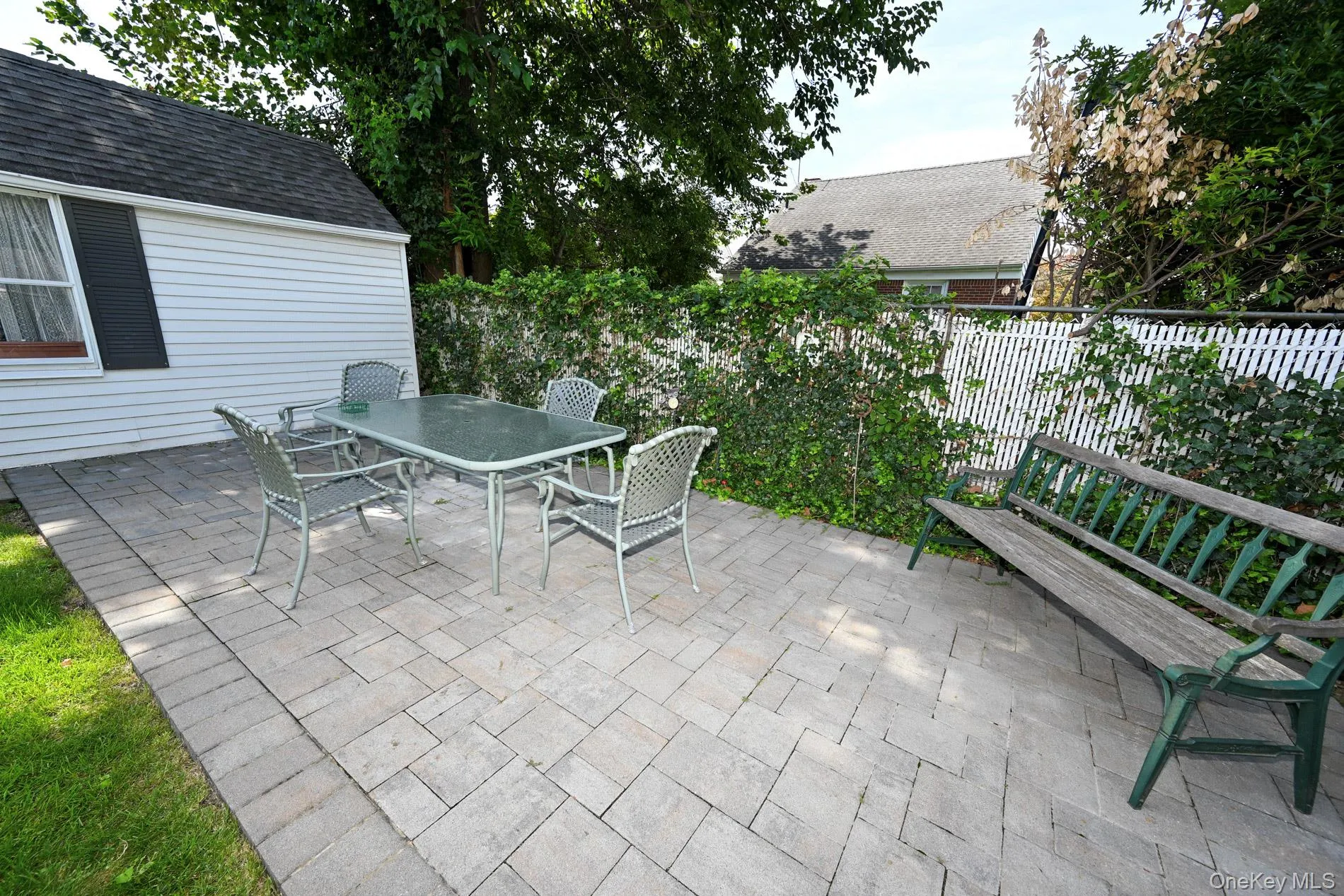 117 Euston Road, Hempstead, NY, 4 Bedrooms Bedrooms, 8 Rooms Rooms,1 BathroomBathrooms,Residential,For Rent,Euston,0,1048622 117 Euston Road, Hempstead, NY, 4 Bedrooms Bedrooms, 8 Rooms Rooms,1 BathroomBathrooms,Residential,For Rent,Euston,0,1048622
