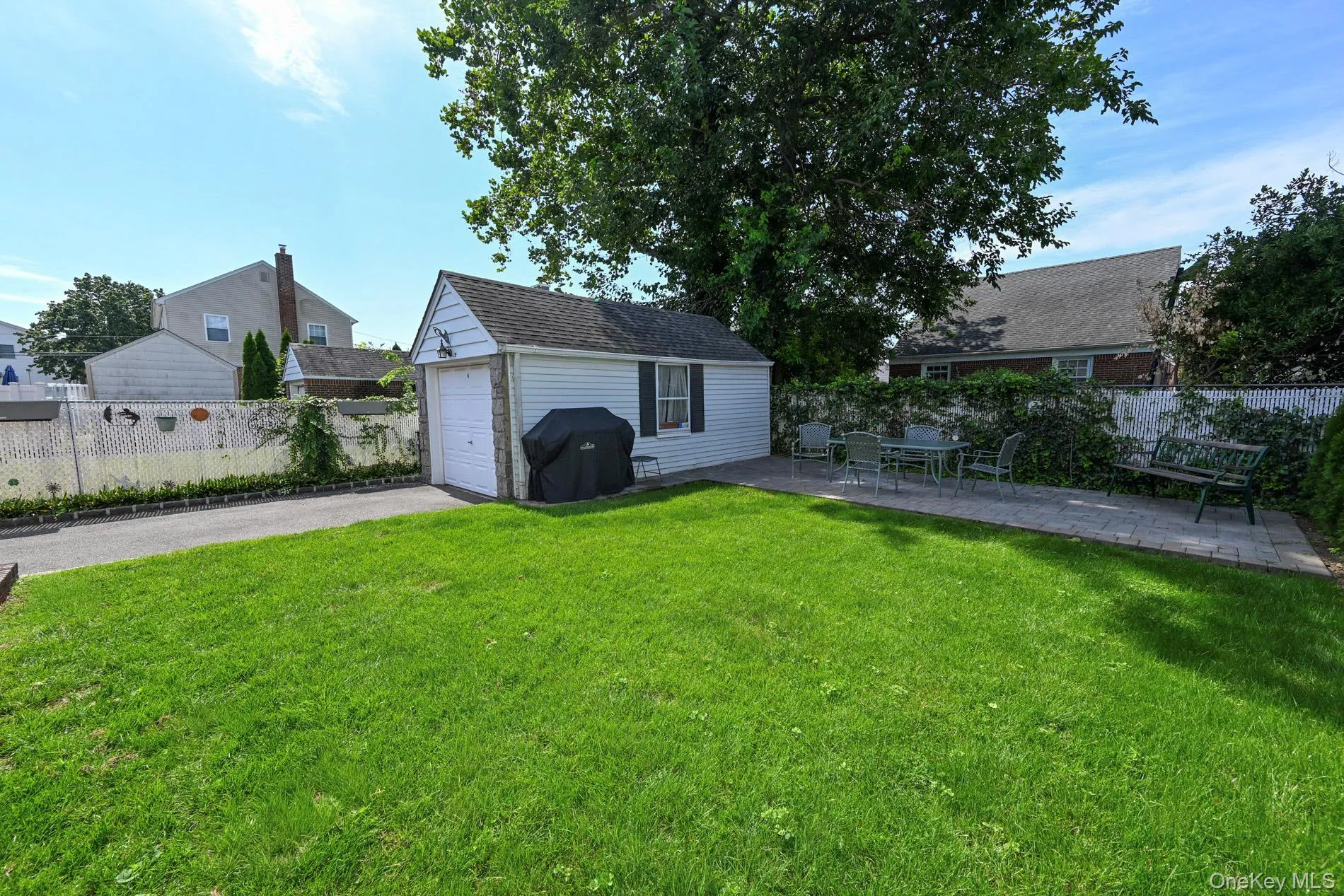 117 Euston Road, Hempstead, NY, 4 Bedrooms Bedrooms, 8 Rooms Rooms,1 BathroomBathrooms,Residential,For Rent,Euston,0,1048622 117 Euston Road, Hempstead, NY, 4 Bedrooms Bedrooms, 8 Rooms Rooms,1 BathroomBathrooms,Residential,For Rent,Euston,0,1048622