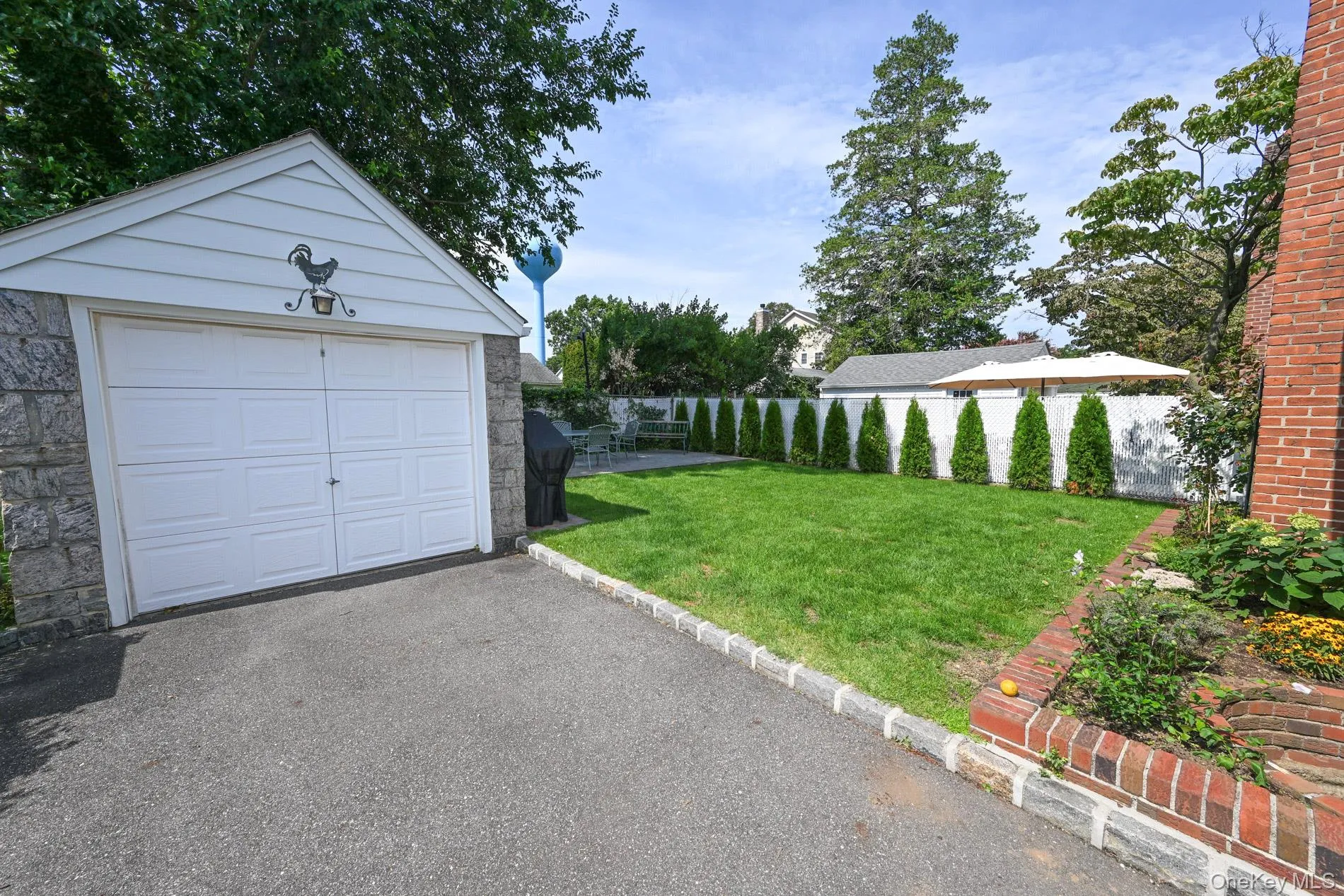 117 Euston Road, Hempstead, NY, 4 Bedrooms Bedrooms, 8 Rooms Rooms,1 BathroomBathrooms,Residential,For Rent,Euston,0,1048622 117 Euston Road, Hempstead, NY, 4 Bedrooms Bedrooms, 8 Rooms Rooms,1 BathroomBathrooms,Residential,For Rent,Euston,0,1048622
