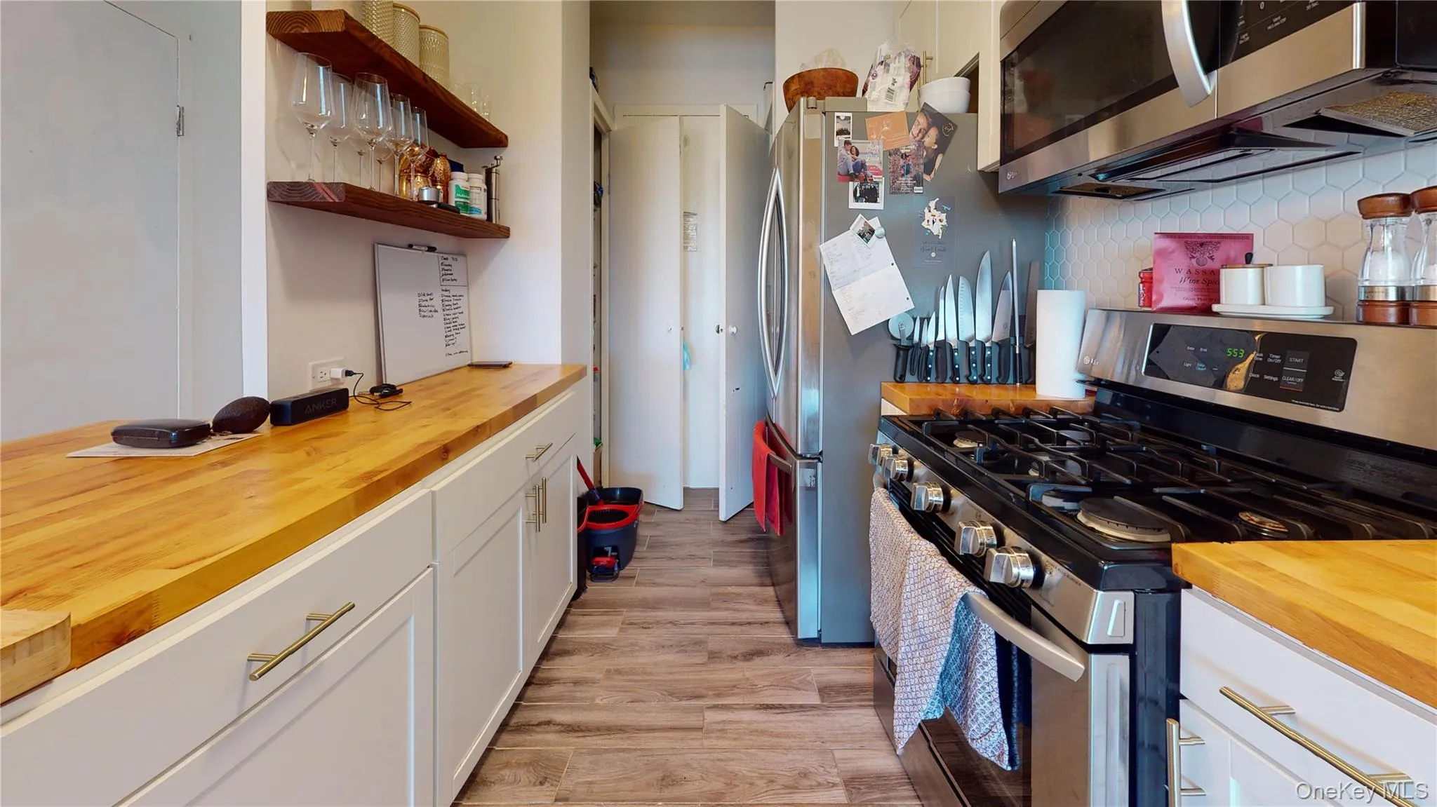 4 Fordham Hill Oval, New York, NY, 2 Bedroom Bedrooms, 6 Room Rooms,1 BathroomBathrooms,Residential Lease,For Rent,Fordham Hill,0,1048623 4 Fordham Hill Oval, New York, NY, 2 Bedroom Bedrooms, 6 Room Rooms,1 BathroomBathrooms,Residential Lease,For Rent,Fordham Hill,0,1048623
