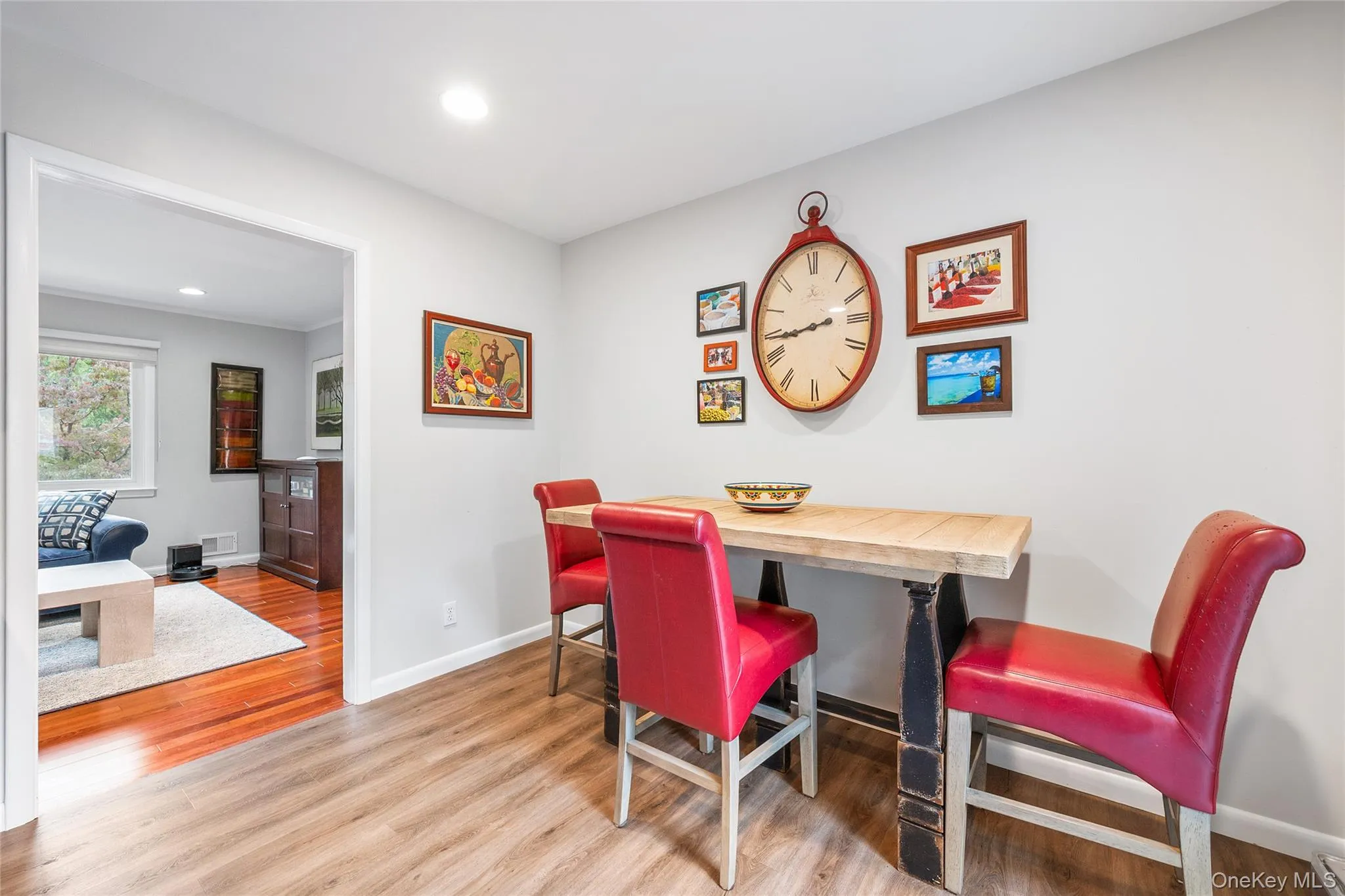 15 Garlen Road, Bedford, NY, 3 Bedrooms Bedrooms, 6 Rooms Rooms,2 BathroomsBathrooms,Residential,For Rent,Garlen,0,1048635 15 Garlen Road, Bedford, NY, 3 Bedrooms Bedrooms, 6 Rooms Rooms,2 BathroomsBathrooms,Residential,For Rent,Garlen,0,1048635
