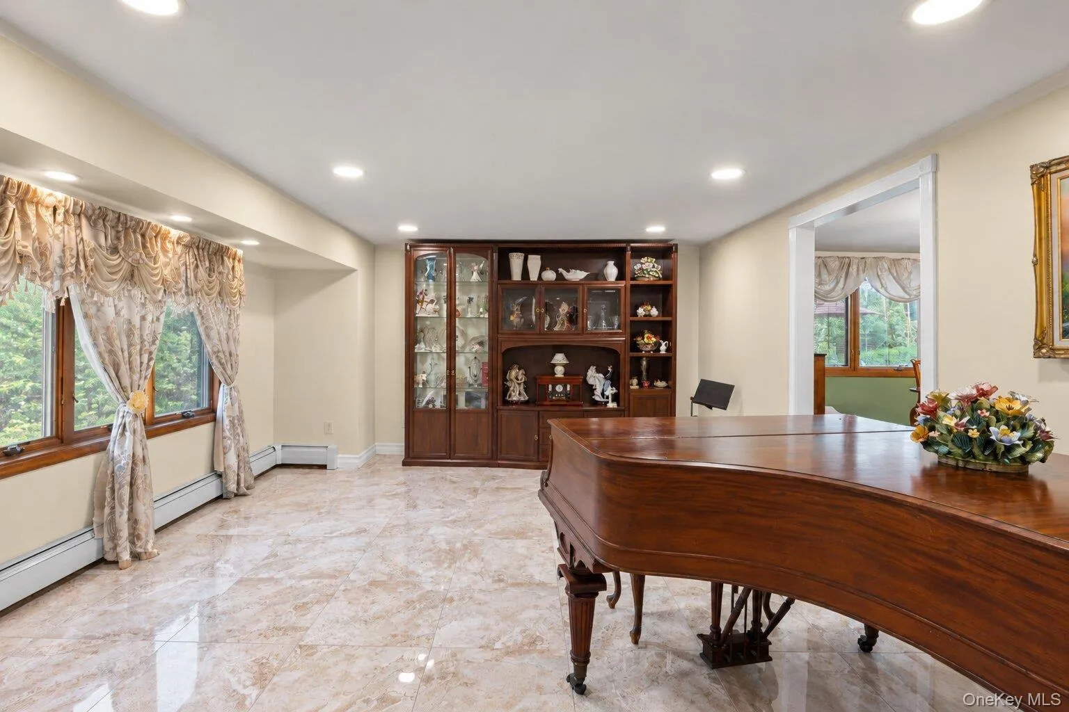 138 Main Avenue, Brookhaven, NY, 4 Bedrooms Bedrooms, 11 Rooms Rooms,2 BathroomsBathrooms,Residential,For Rent,Main,0,1048636 138 Main Avenue, Brookhaven, NY, 4 Bedrooms Bedrooms, 11 Rooms Rooms,2 BathroomsBathrooms,Residential,For Rent,Main,0,1048636