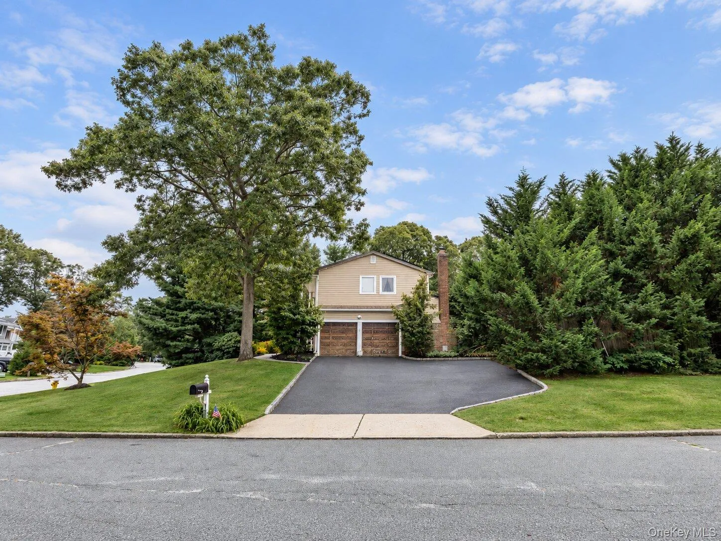 138 Main Avenue, Brookhaven, NY, 4 Bedrooms Bedrooms, 11 Rooms Rooms,2 BathroomsBathrooms,Residential,For Rent,Main,0,1048636 138 Main Avenue, Brookhaven, NY, 4 Bedrooms Bedrooms, 11 Rooms Rooms,2 BathroomsBathrooms,Residential,For Rent,Main,0,1048636