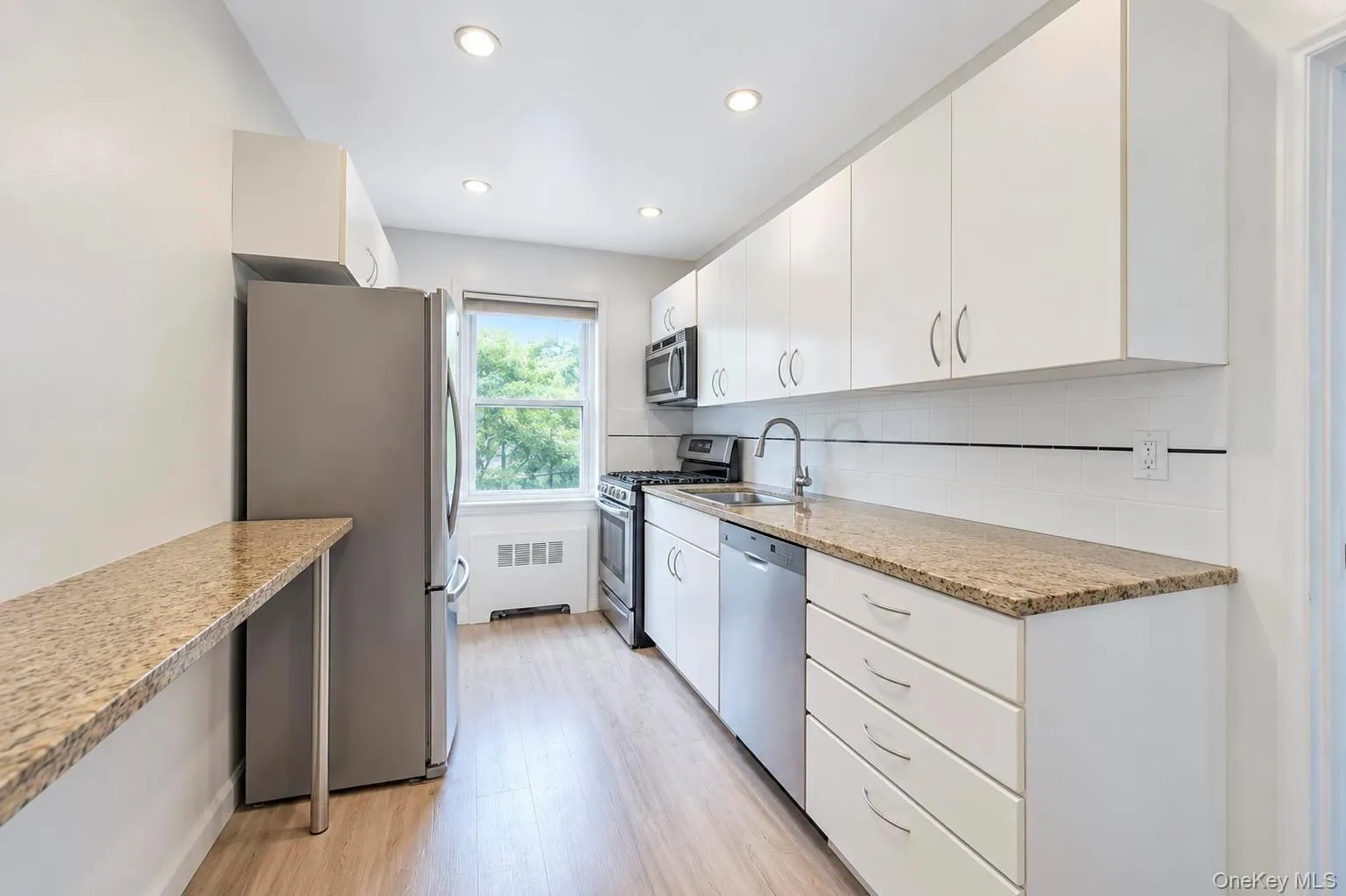 71-68 252nd Street, New York, NY, 1 Bedroom Bedrooms, 4 Rooms Rooms,1 BathroomBathrooms,Residential,For Rent,252nd,0,1048641 71-68 252nd Street, New York, NY, 1 Bedroom Bedrooms, 4 Rooms Rooms,1 BathroomBathrooms,Residential,For Rent,252nd,0,1048641