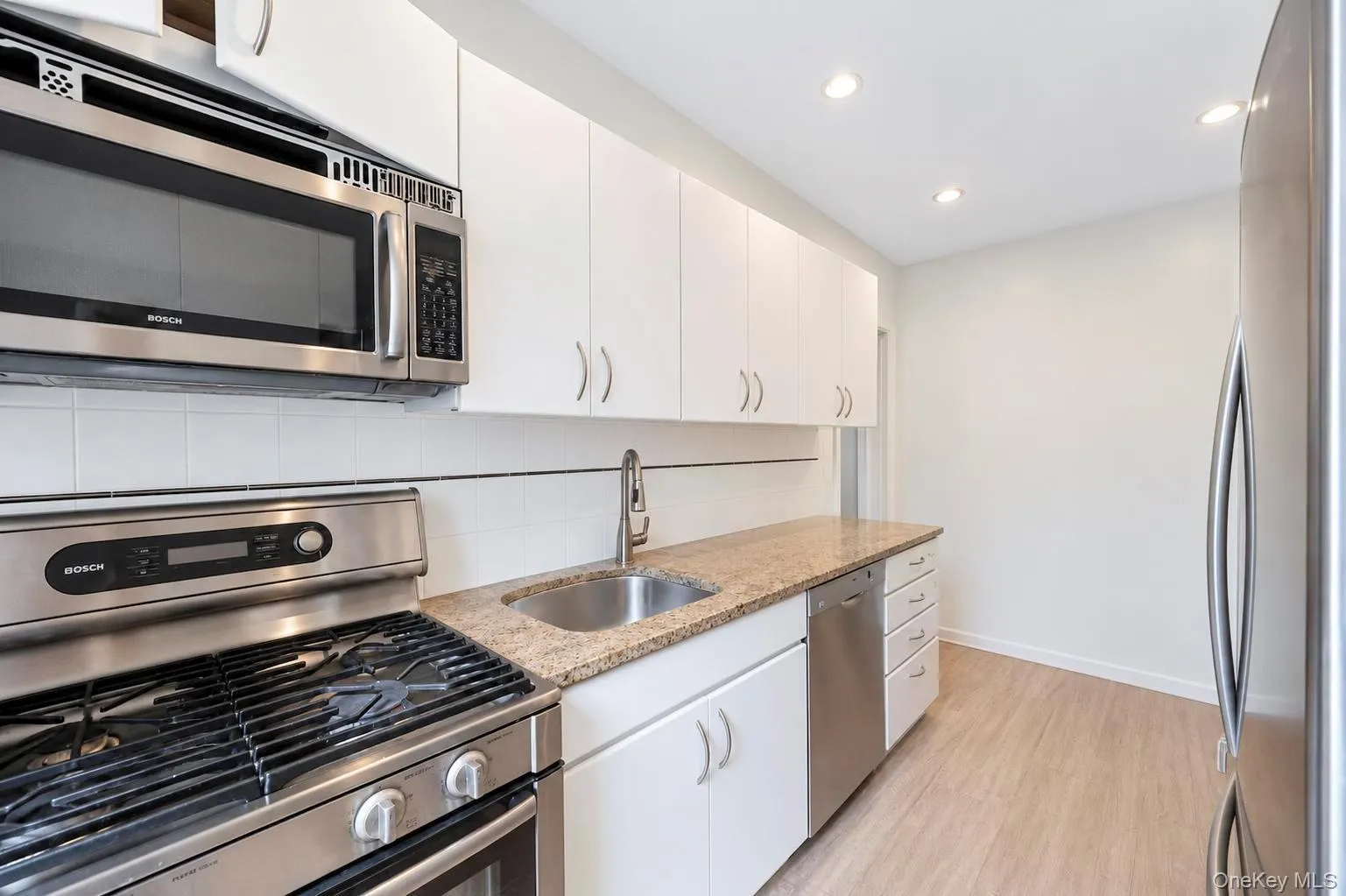 71-68 252nd Street, New York, NY, 1 Bedroom Bedrooms, 4 Rooms Rooms,1 BathroomBathrooms,Residential,For Rent,252nd,0,1048641 71-68 252nd Street, New York, NY, 1 Bedroom Bedrooms, 4 Rooms Rooms,1 BathroomBathrooms,Residential,For Rent,252nd,0,1048641