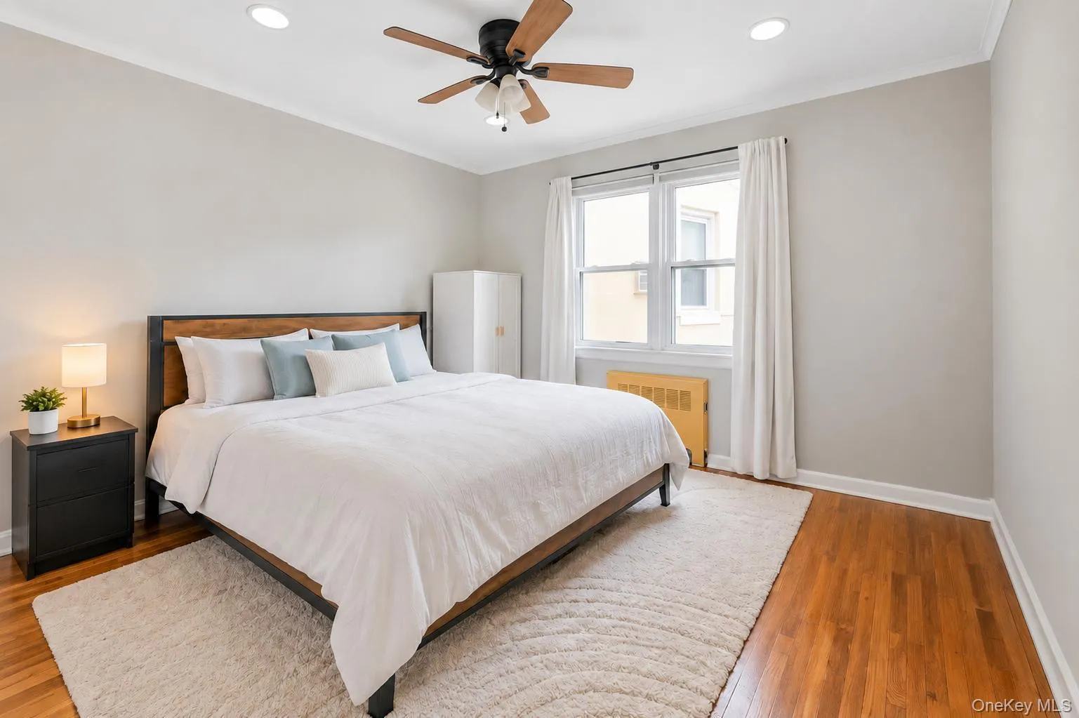 71-68 252nd Street, New York, NY, 1 Bedroom Bedrooms, 4 Rooms Rooms,1 BathroomBathrooms,Residential,For Rent,252nd,0,1048641 71-68 252nd Street, New York, NY, 1 Bedroom Bedrooms, 4 Rooms Rooms,1 BathroomBathrooms,Residential,For Rent,252nd,0,1048641