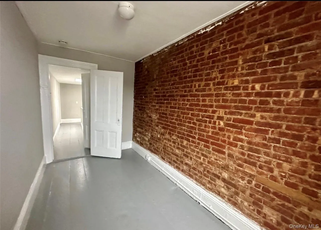 118A #3 Main Street, Orangetown, NY, 2 Bedrooms Bedrooms, 5 Rooms Rooms,1 BathroomBathrooms,Residential Lease,For Rent,Main,0,1048642 118A #3 Main Street, Orangetown, NY, 2 Bedrooms Bedrooms, 5 Rooms Rooms,1 BathroomBathrooms,Residential Lease,For Rent,Main,0,1048642