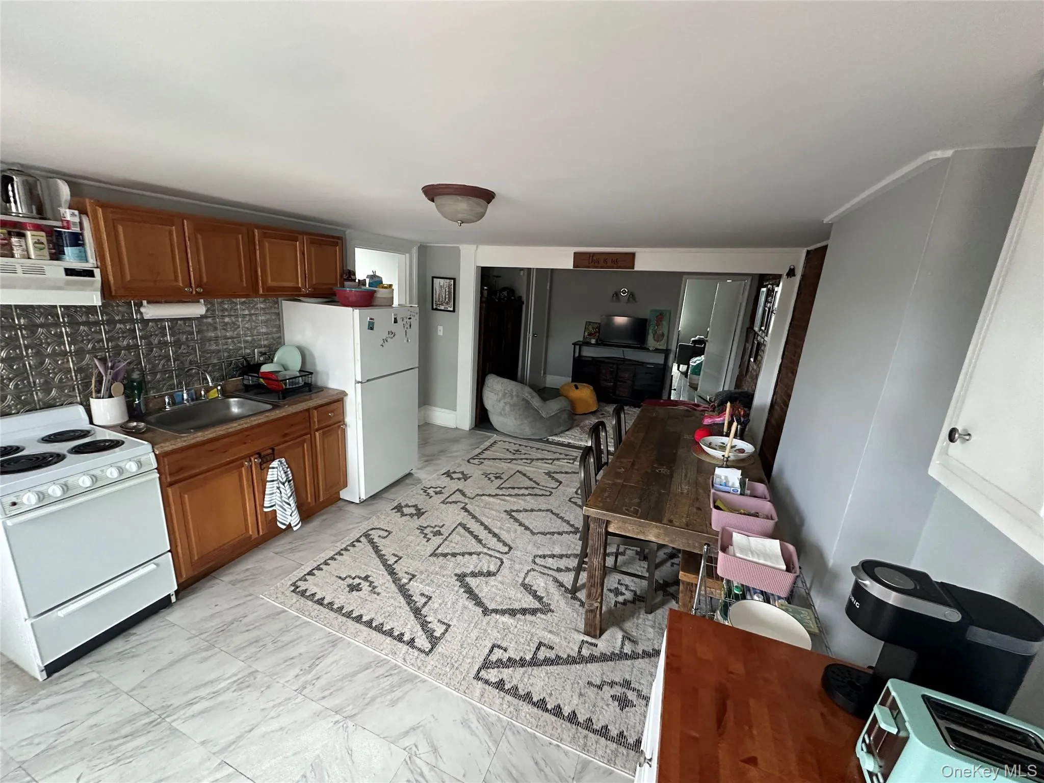 118A #3 Main Street, Orangetown, NY, 2 Bedrooms Bedrooms, 5 Rooms Rooms,1 BathroomBathrooms,Residential Lease,For Rent,Main,0,1048642 118A #3 Main Street, Orangetown, NY, 2 Bedrooms Bedrooms, 5 Rooms Rooms,1 BathroomBathrooms,Residential Lease,For Rent,Main,0,1048642