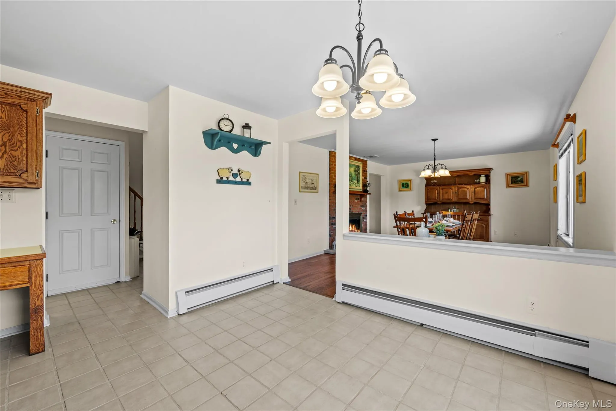 Eat-in Kitchen opens to Dining Room/Family Room Eat-in Kitchen opens to Dining Room/Family Room