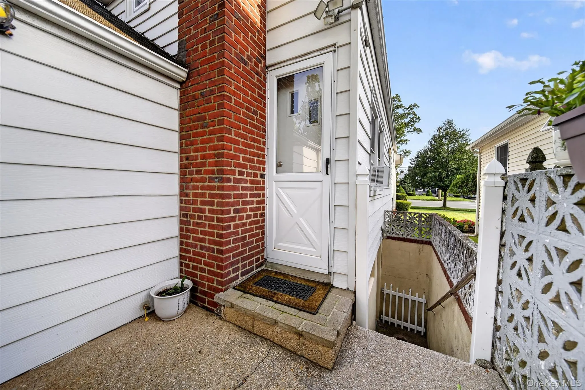 69 Stewart Avenue, Hempstead, NY, 3 Bedrooms Bedrooms, 6 Rooms Rooms,3 BathroomsBathrooms,Residential,For Rent,Stewart,0,1048644 69 Stewart Avenue, Hempstead, NY, 3 Bedrooms Bedrooms, 6 Rooms Rooms,3 BathroomsBathrooms,Residential,For Rent,Stewart,0,1048644