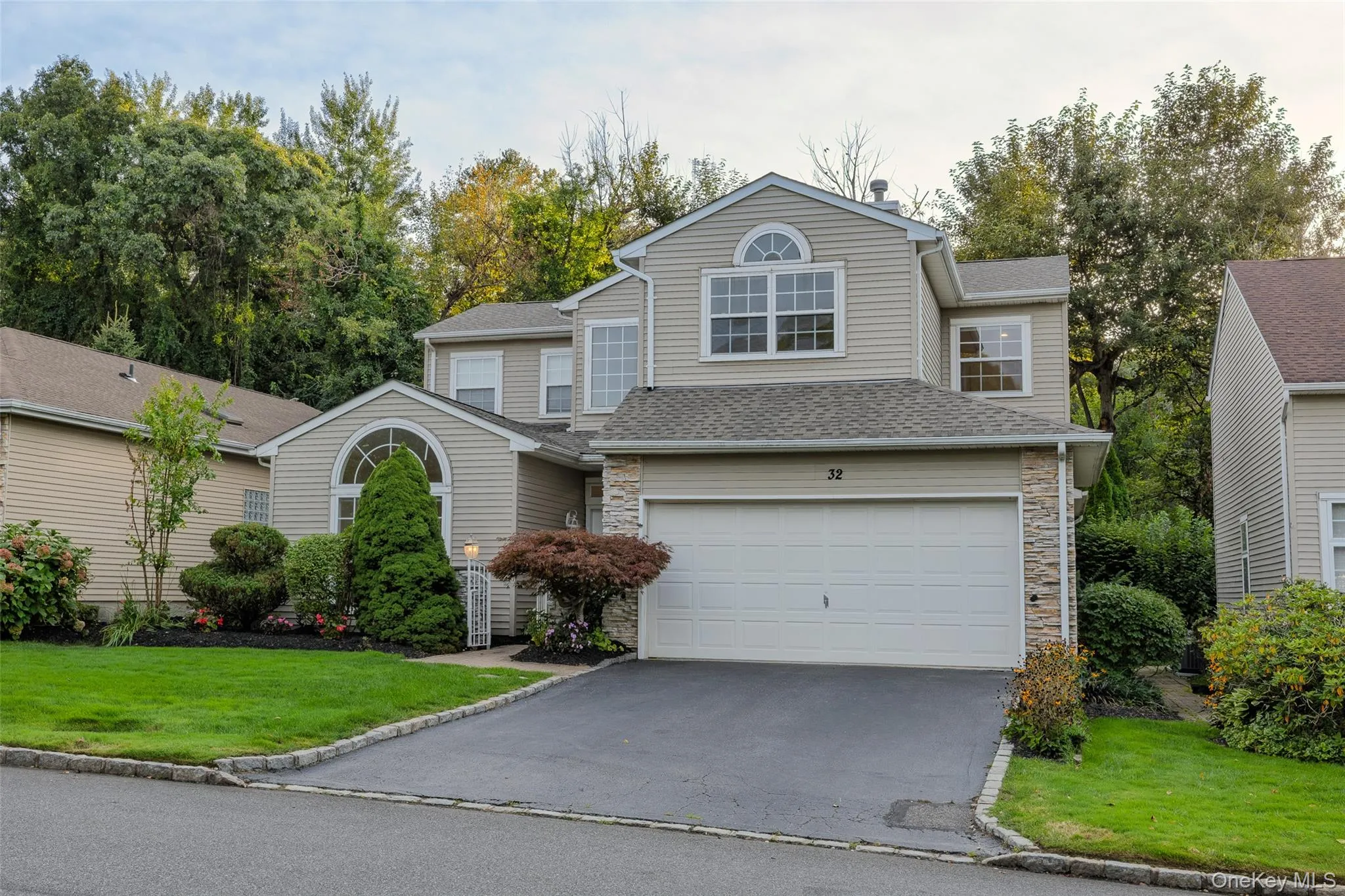 32 Hamlet Drive, Islip, NY, 4 Bedrooms Bedrooms, 7 Rooms Rooms,2 BathroomsBathrooms,Residential,For Rent,Hamlet,0,1048645 32 Hamlet Drive, Islip, NY, 4 Bedrooms Bedrooms, 7 Rooms Rooms,2 BathroomsBathrooms,Residential,For Rent,Hamlet,0,1048645