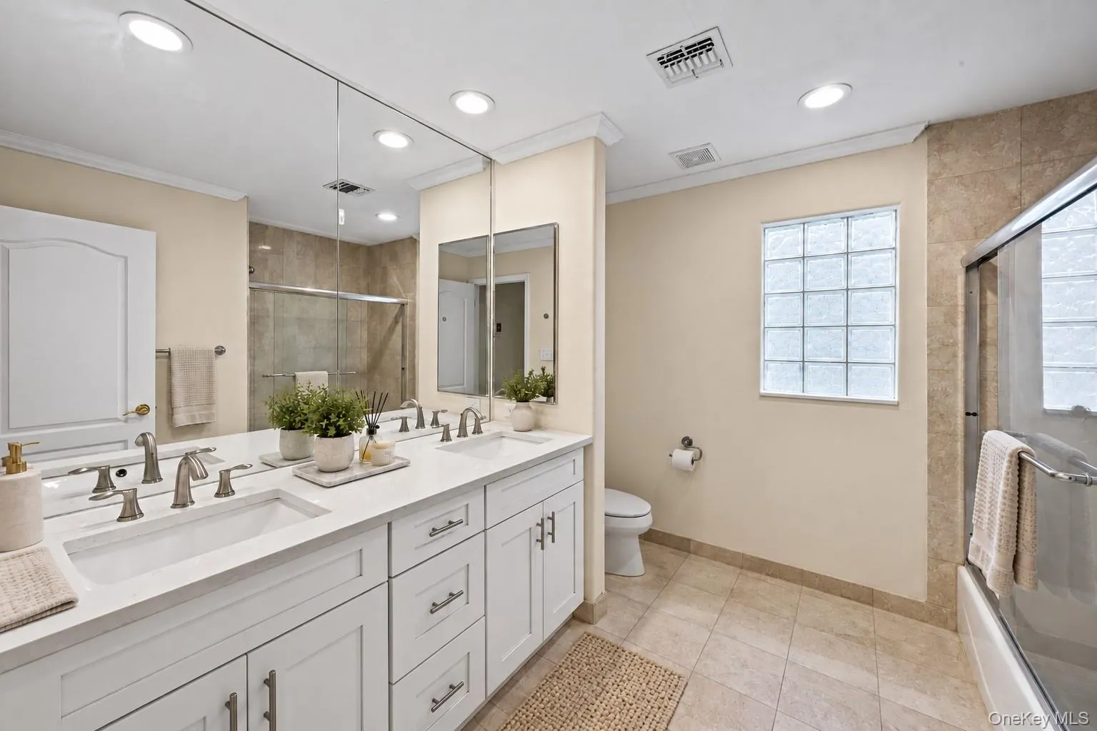 2nd Floor Full Bathroom 2nd Floor Full Bathroom