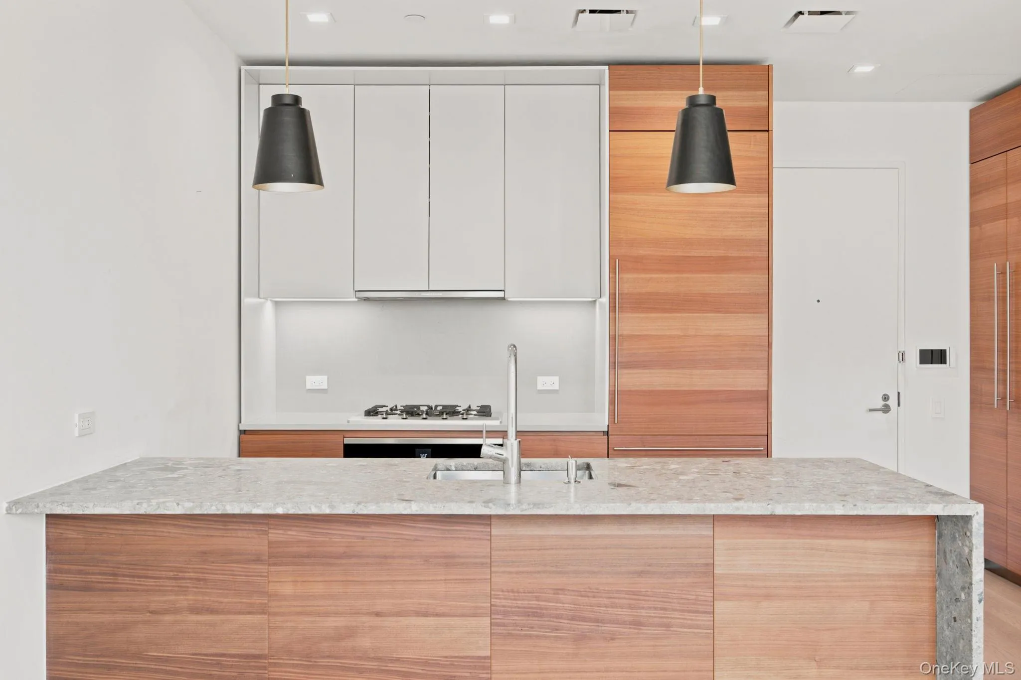 21-21 31st Street, New York, NY, 1 Bedroom Bedrooms, 3 Rooms Rooms,1 BathroomBathrooms,Residential,For Rent,31st,0,1048647 21-21 31st Street, New York, NY, 1 Bedroom Bedrooms, 3 Rooms Rooms,1 BathroomBathrooms,Residential,For Rent,31st,0,1048647