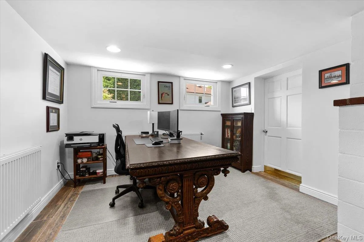 11 Portland Place, Huntington, NY, 3 Bedrooms Bedrooms, 7 Rooms Rooms,3 BathroomsBathrooms,Residential Lease,For Rent,Portland,0,1048648 11 Portland Place, Huntington, NY, 3 Bedrooms Bedrooms, 7 Rooms Rooms,3 BathroomsBathrooms,Residential Lease,For Rent,Portland,0,1048648