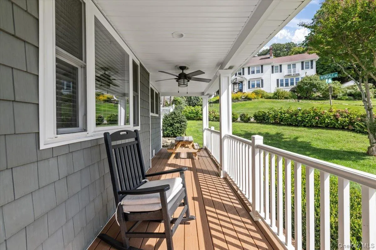 11 Portland Place, Huntington, NY, 3 Bedrooms Bedrooms, 7 Rooms Rooms,3 BathroomsBathrooms,Residential Lease,For Rent,Portland,0,1048648 11 Portland Place, Huntington, NY, 3 Bedrooms Bedrooms, 7 Rooms Rooms,3 BathroomsBathrooms,Residential Lease,For Rent,Portland,0,1048648