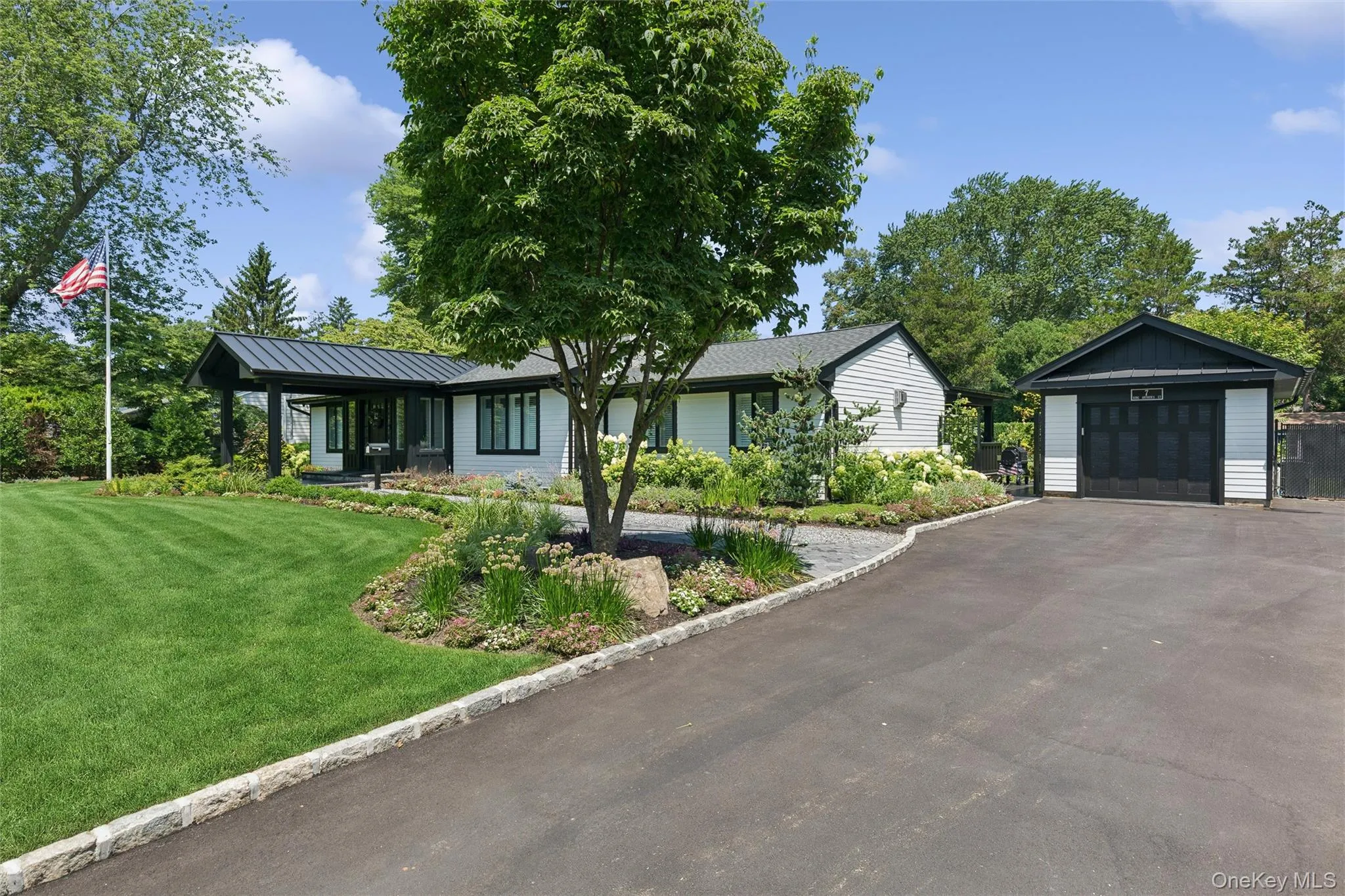 7 King Arthurs Court, Smithtown, NY, 3 Bedrooms Bedrooms, 7 Rooms Rooms,2 BathroomsBathrooms,Residential,For Rent,King Arthurs,0,1048649 7 King Arthurs Court, Smithtown, NY, 3 Bedrooms Bedrooms, 7 Rooms Rooms,2 BathroomsBathrooms,Residential,For Rent,King Arthurs,0,1048649