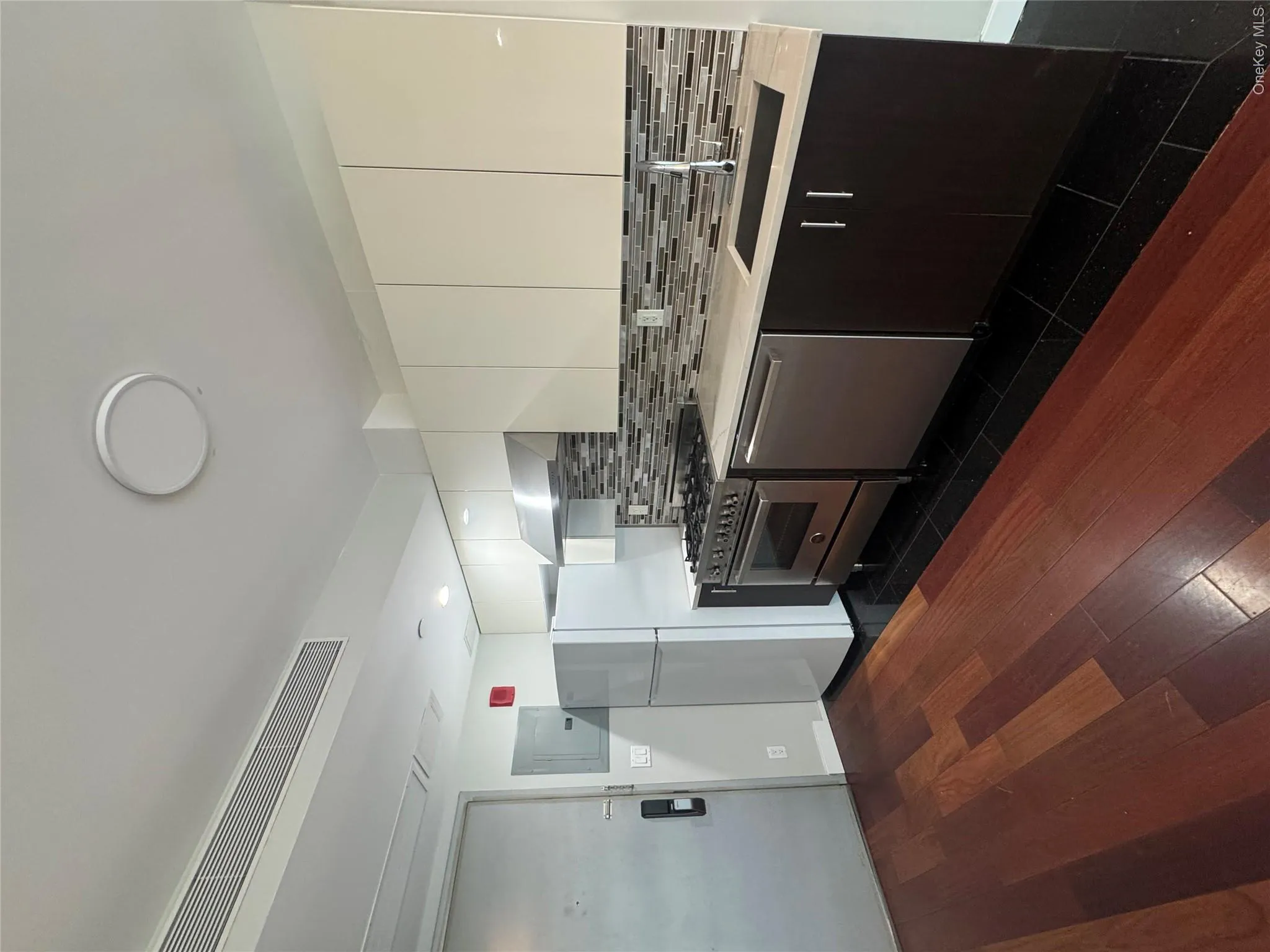 14238 37th Avenue, New York, NY, 1 Bedroom Bedrooms, 3 Rooms Rooms,1 BathroomBathrooms,Residential,For Rent,37th,0,1048651 14238 37th Avenue, New York, NY, 1 Bedroom Bedrooms, 3 Rooms Rooms,1 BathroomBathrooms,Residential,For Rent,37th,0,1048651