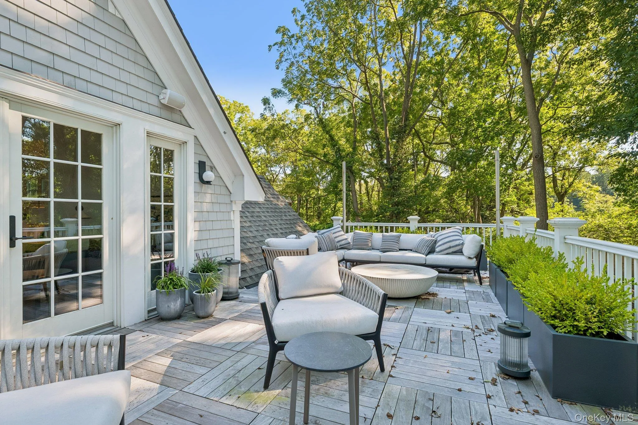 31 Thompson Lane, Smithtown, NY, 4 Bedrooms Bedrooms, 10 Rooms Rooms,3 BathroomsBathrooms,Residential,For Rent,Thompson,0,1048653 31 Thompson Lane, Smithtown, NY, 4 Bedrooms Bedrooms, 10 Rooms Rooms,3 BathroomsBathrooms,Residential,For Rent,Thompson,0,1048653