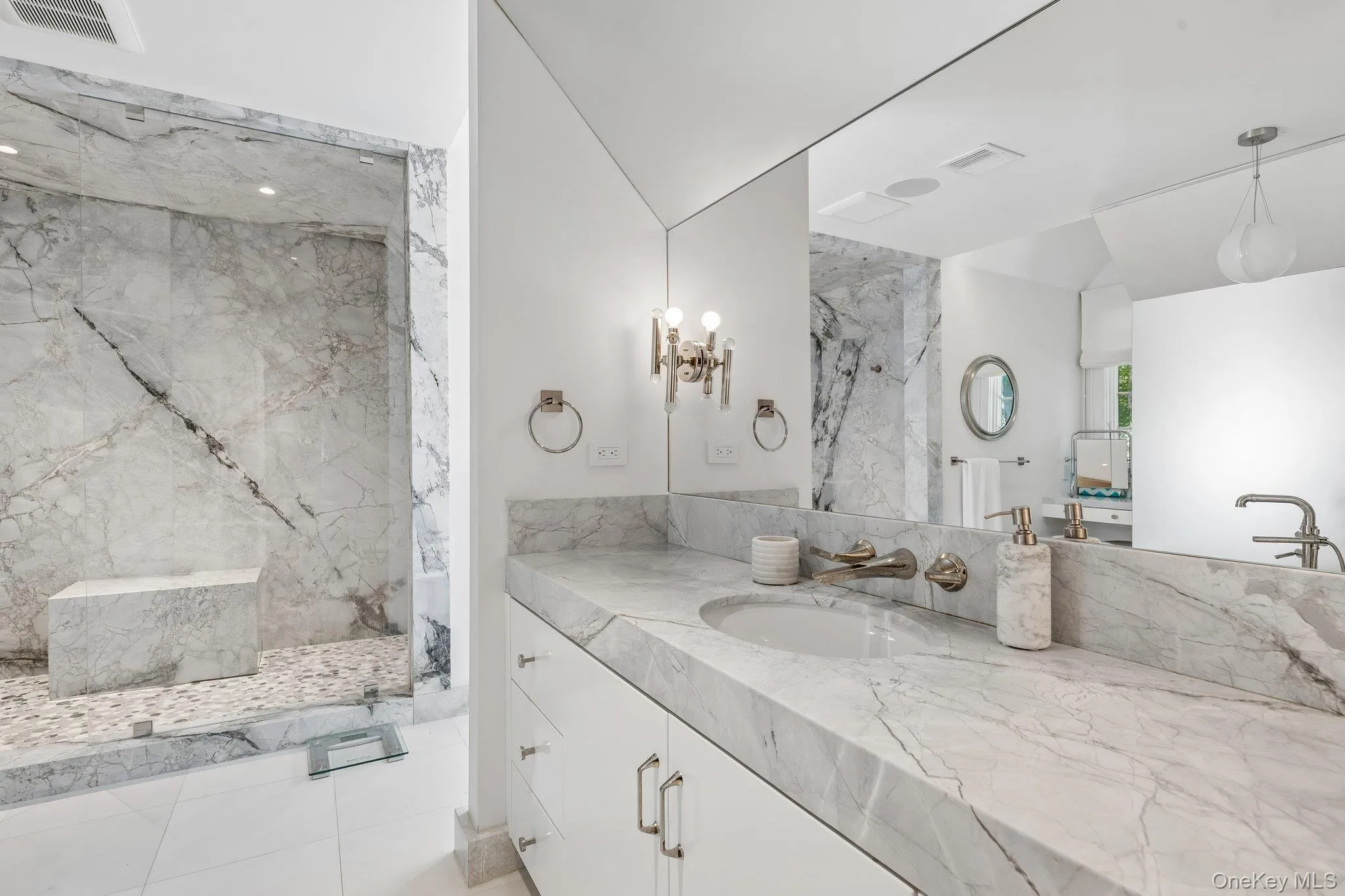 31 Thompson Lane, Smithtown, NY, 4 Bedrooms Bedrooms, 10 Rooms Rooms,3 BathroomsBathrooms,Residential,For Rent,Thompson,0,1048653 31 Thompson Lane, Smithtown, NY, 4 Bedrooms Bedrooms, 10 Rooms Rooms,3 BathroomsBathrooms,Residential,For Rent,Thompson,0,1048653