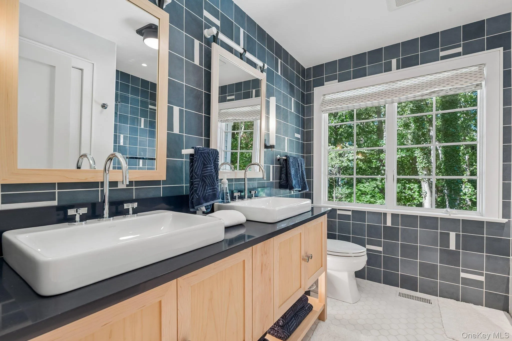 31 Thompson Lane, Smithtown, NY, 4 Bedrooms Bedrooms, 10 Rooms Rooms,3 BathroomsBathrooms,Residential,For Rent,Thompson,0,1048653 31 Thompson Lane, Smithtown, NY, 4 Bedrooms Bedrooms, 10 Rooms Rooms,3 BathroomsBathrooms,Residential,For Rent,Thompson,0,1048653