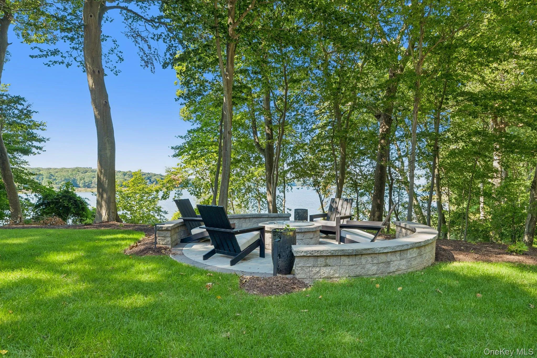 31 Thompson Lane, Smithtown, NY, 4 Bedrooms Bedrooms, 10 Rooms Rooms,3 BathroomsBathrooms,Residential,For Rent,Thompson,0,1048653 31 Thompson Lane, Smithtown, NY, 4 Bedrooms Bedrooms, 10 Rooms Rooms,3 BathroomsBathrooms,Residential,For Rent,Thompson,0,1048653