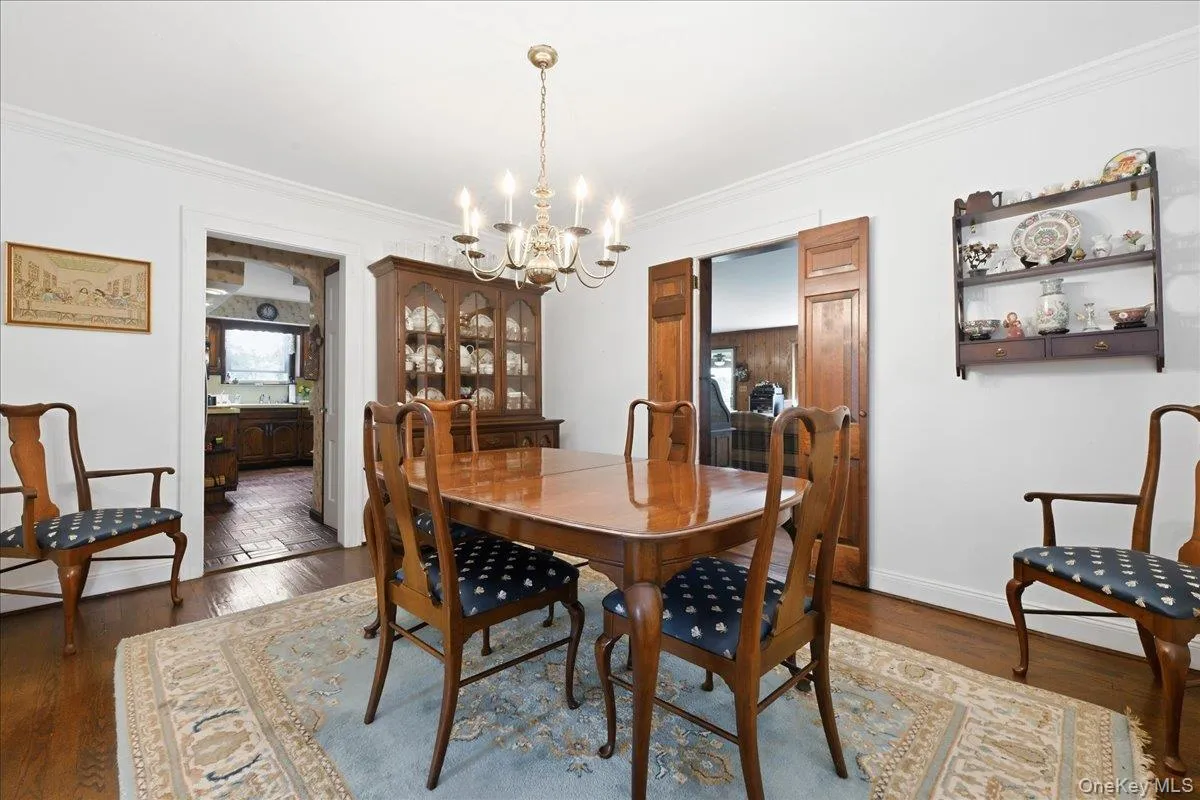 15 May Court, Hempstead, NY, 5 Bedrooms Bedrooms, 9 Rooms Rooms,2 BathroomsBathrooms,Residential,For Rent,May,0,1048654 15 May Court, Hempstead, NY, 5 Bedrooms Bedrooms, 9 Rooms Rooms,2 BathroomsBathrooms,Residential,For Rent,May,0,1048654