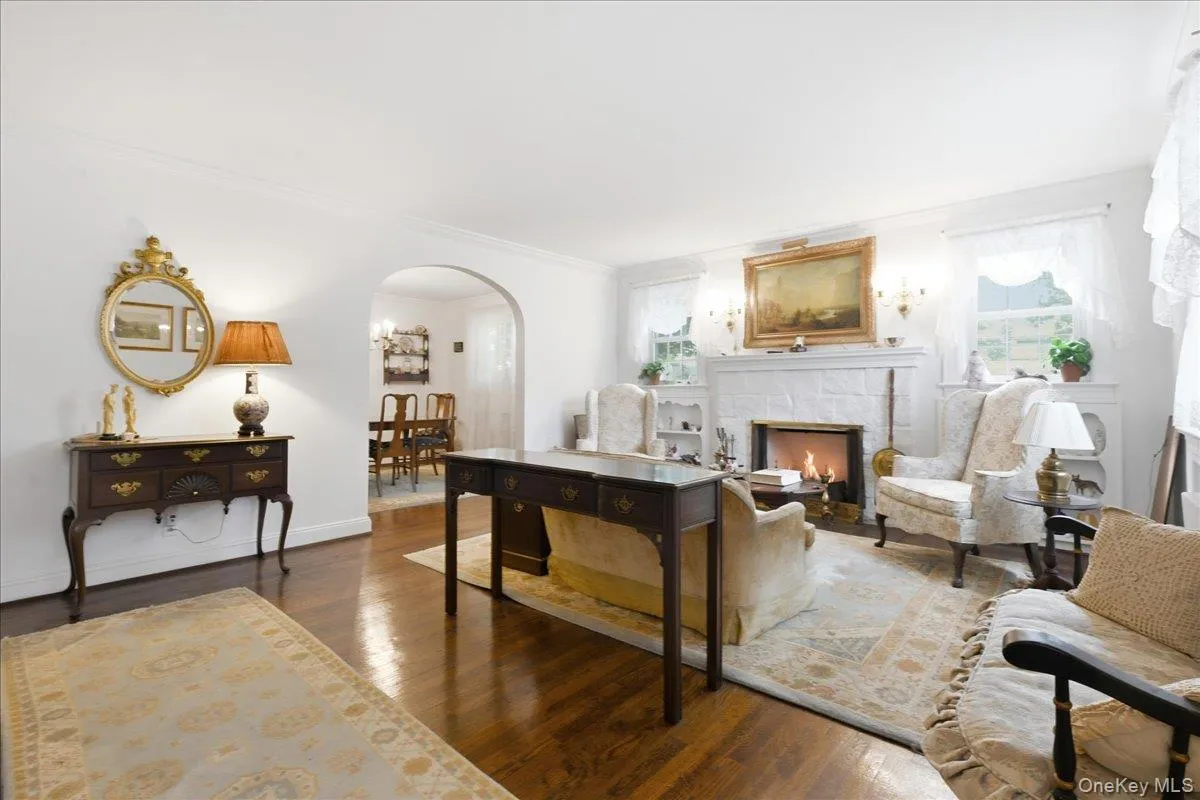 15 May Court, Hempstead, NY, 5 Bedrooms Bedrooms, 9 Rooms Rooms,2 BathroomsBathrooms,Residential,For Rent,May,0,1048654 15 May Court, Hempstead, NY, 5 Bedrooms Bedrooms, 9 Rooms Rooms,2 BathroomsBathrooms,Residential,For Rent,May,0,1048654
