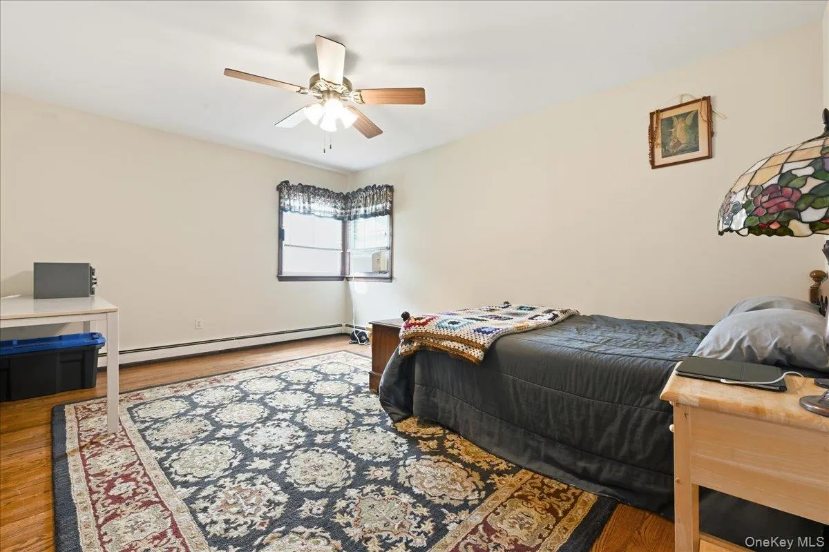 15 May Court, Hempstead, NY, 5 Bedrooms Bedrooms, 9 Rooms Rooms,2 BathroomsBathrooms,Residential,For Rent,May,0,1048654 15 May Court, Hempstead, NY, 5 Bedrooms Bedrooms, 9 Rooms Rooms,2 BathroomsBathrooms,Residential,For Rent,May,0,1048654