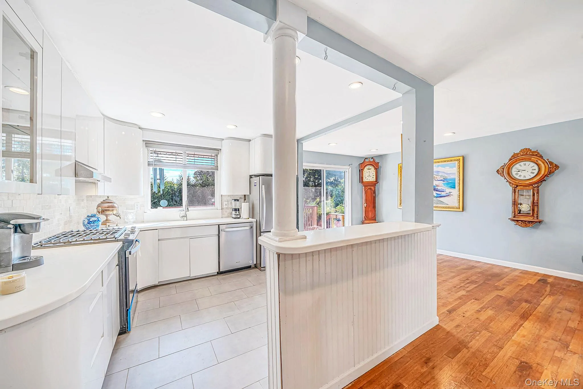 1527 Saint Louis Avenue, Islip, NY, 4 Bedrooms Bedrooms, 8 Rooms Rooms,3 BathroomsBathrooms,Residential,For Rent,Saint Louis,0,1048658 1527 Saint Louis Avenue, Islip, NY, 4 Bedrooms Bedrooms, 8 Rooms Rooms,3 BathroomsBathrooms,Residential,For Rent,Saint Louis,0,1048658