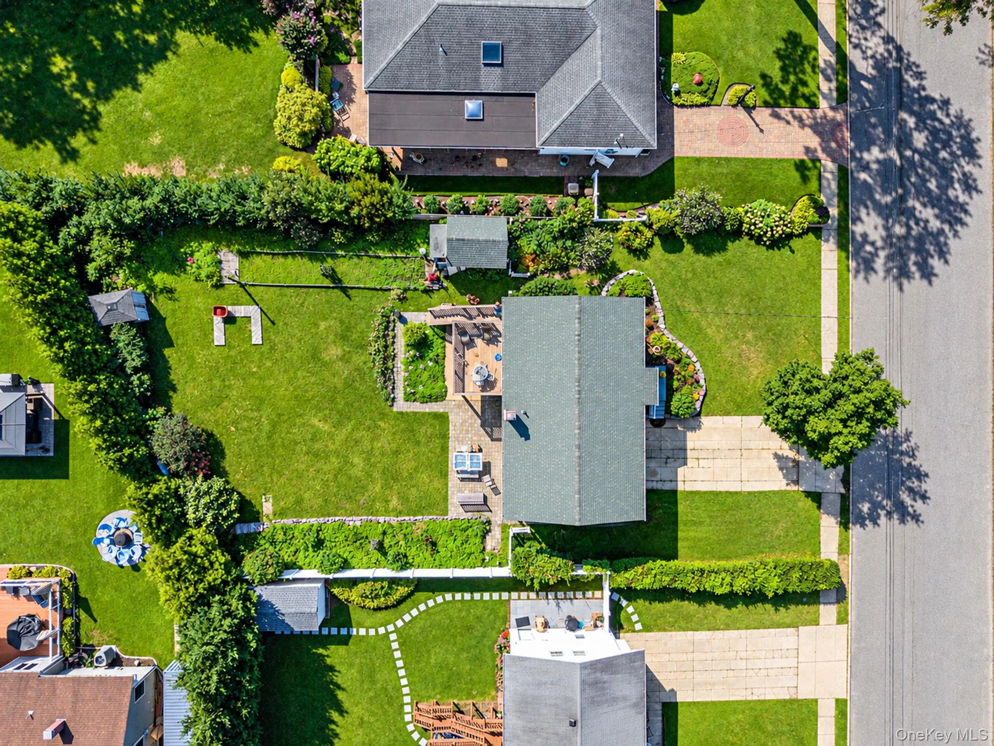 1527 Saint Louis Avenue, Islip, NY, 4 Bedrooms Bedrooms, 8 Rooms Rooms,3 BathroomsBathrooms,Residential,For Rent,Saint Louis,0,1048658 1527 Saint Louis Avenue, Islip, NY, 4 Bedrooms Bedrooms, 8 Rooms Rooms,3 BathroomsBathrooms,Residential,For Rent,Saint Louis,0,1048658