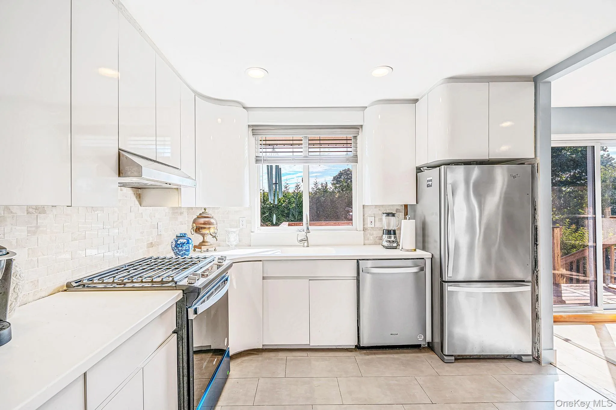 1527 Saint Louis Avenue, Islip, NY, 4 Bedrooms Bedrooms, 8 Rooms Rooms,3 BathroomsBathrooms,Residential,For Rent,Saint Louis,0,1048658 1527 Saint Louis Avenue, Islip, NY, 4 Bedrooms Bedrooms, 8 Rooms Rooms,3 BathroomsBathrooms,Residential,For Rent,Saint Louis,0,1048658