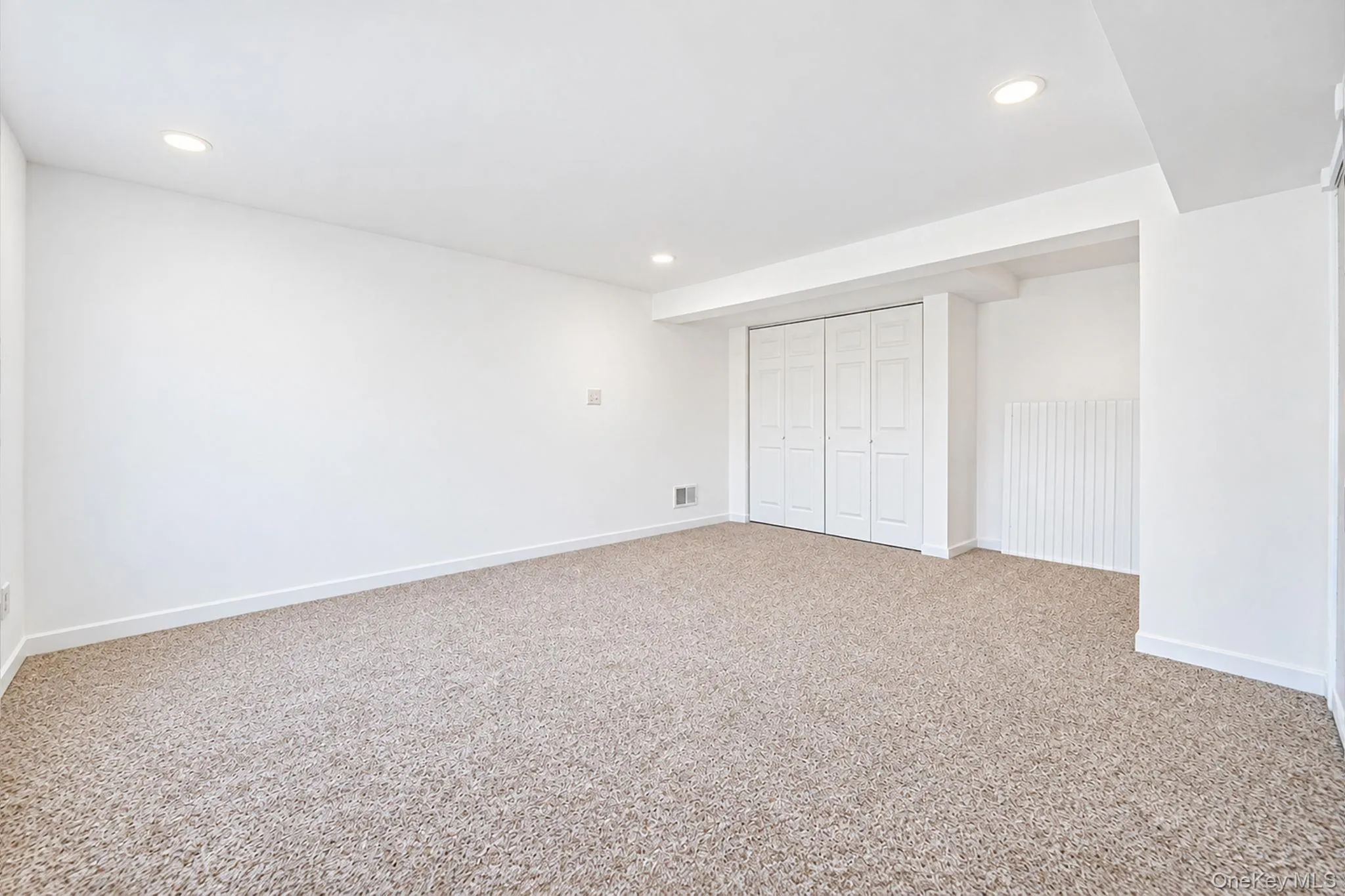 1527 Saint Louis Avenue, Islip, NY, 4 Bedrooms Bedrooms, 8 Rooms Rooms,3 BathroomsBathrooms,Residential,For Rent,Saint Louis,0,1048658 1527 Saint Louis Avenue, Islip, NY, 4 Bedrooms Bedrooms, 8 Rooms Rooms,3 BathroomsBathrooms,Residential,For Rent,Saint Louis,0,1048658