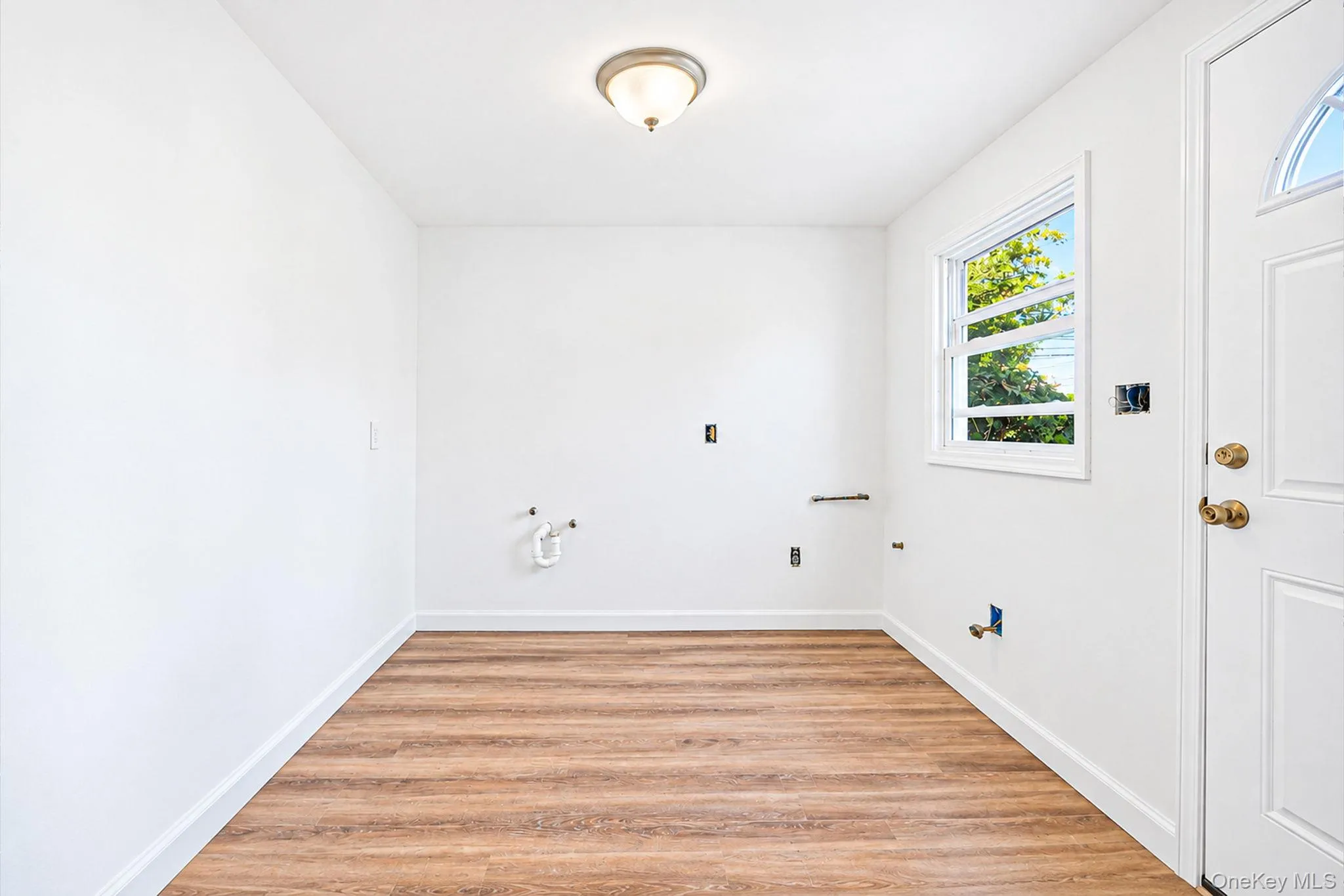 1527 Saint Louis Avenue, Islip, NY, 4 Bedrooms Bedrooms, 8 Rooms Rooms,3 BathroomsBathrooms,Residential,For Rent,Saint Louis,0,1048658 1527 Saint Louis Avenue, Islip, NY, 4 Bedrooms Bedrooms, 8 Rooms Rooms,3 BathroomsBathrooms,Residential,For Rent,Saint Louis,0,1048658