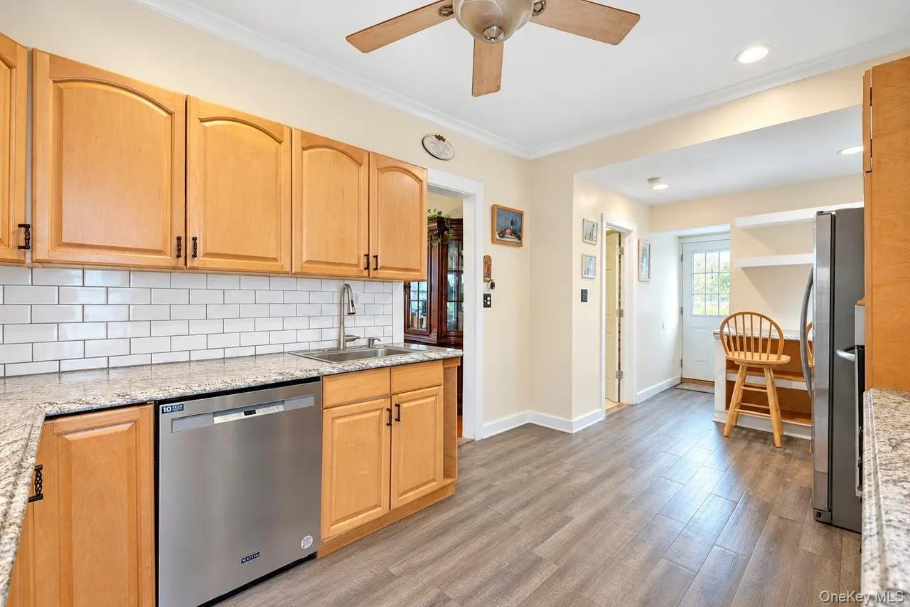52 Lee Avenue, Brookhaven, NY, 3 Bedrooms Bedrooms, 7 Rooms Rooms,2 BathroomsBathrooms,Residential,For Rent,Lee,0,1048668 52 Lee Avenue, Brookhaven, NY, 3 Bedrooms Bedrooms, 7 Rooms Rooms,2 BathroomsBathrooms,Residential,For Rent,Lee,0,1048668