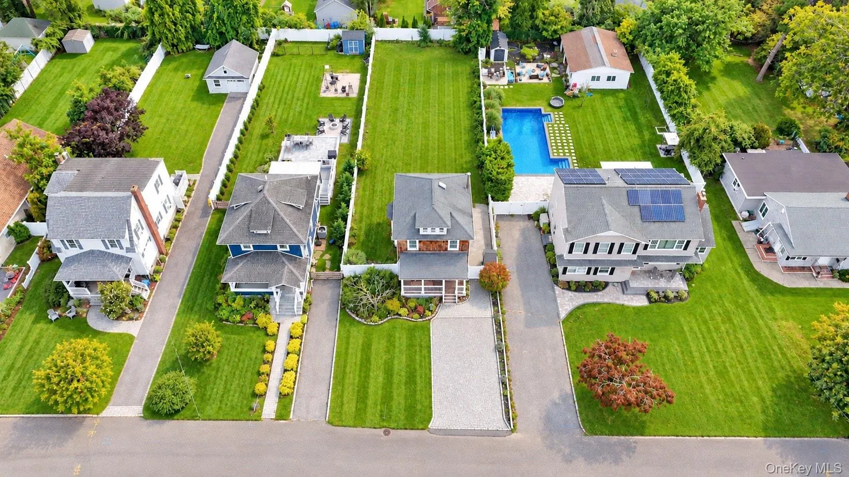 52 Lee Avenue, Brookhaven, NY, 3 Bedrooms Bedrooms, 7 Rooms Rooms,2 BathroomsBathrooms,Residential,For Rent,Lee,0,1048668 52 Lee Avenue, Brookhaven, NY, 3 Bedrooms Bedrooms, 7 Rooms Rooms,2 BathroomsBathrooms,Residential,For Rent,Lee,0,1048668