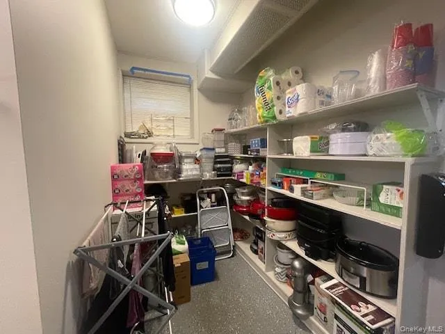 894 Lakeside Drive, Hempstead, NY, 4 Bedrooms Bedrooms, 9 Rooms Rooms,3 BathroomsBathrooms,Residential Lease,For Rent,Lakeside,0,1048670 894 Lakeside Drive, Hempstead, NY, 4 Bedrooms Bedrooms, 9 Rooms Rooms,3 BathroomsBathrooms,Residential Lease,For Rent,Lakeside,0,1048670