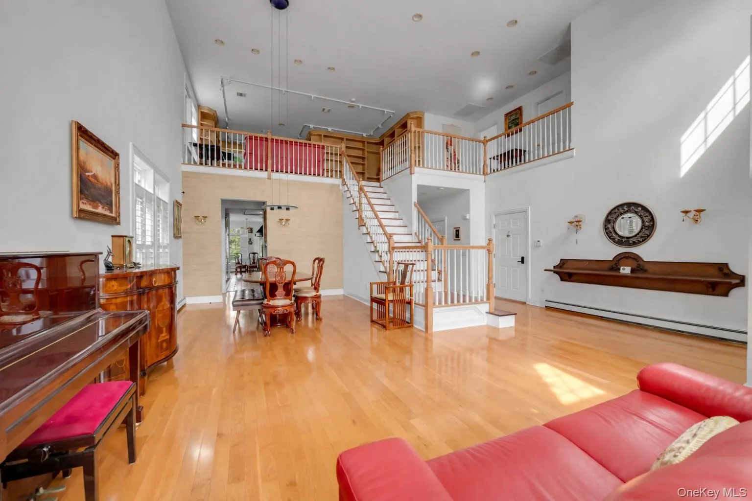 95 Overlook, North Hempstead, NY, 3 Bedrooms Bedrooms, 8 Rooms Rooms,2 BathroomsBathrooms,Residential,For Rent,Overlook,0,1048676 95 Overlook, North Hempstead, NY, 3 Bedrooms Bedrooms, 8 Rooms Rooms,2 BathroomsBathrooms,Residential,For Rent,Overlook,0,1048676