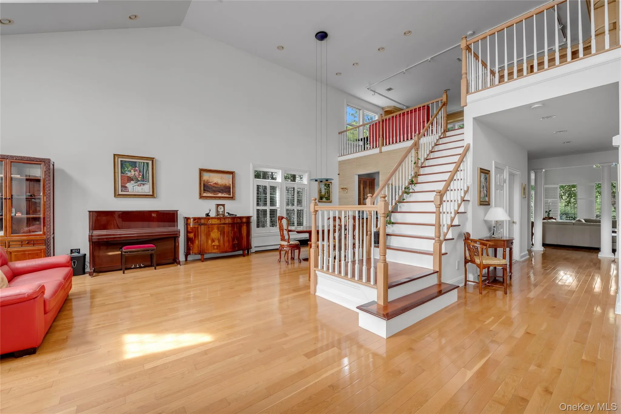 95 Overlook, North Hempstead, NY, 3 Bedrooms Bedrooms, 8 Rooms Rooms,2 BathroomsBathrooms,Residential,For Rent,Overlook,0,1048676 95 Overlook, North Hempstead, NY, 3 Bedrooms Bedrooms, 8 Rooms Rooms,2 BathroomsBathrooms,Residential,For Rent,Overlook,0,1048676