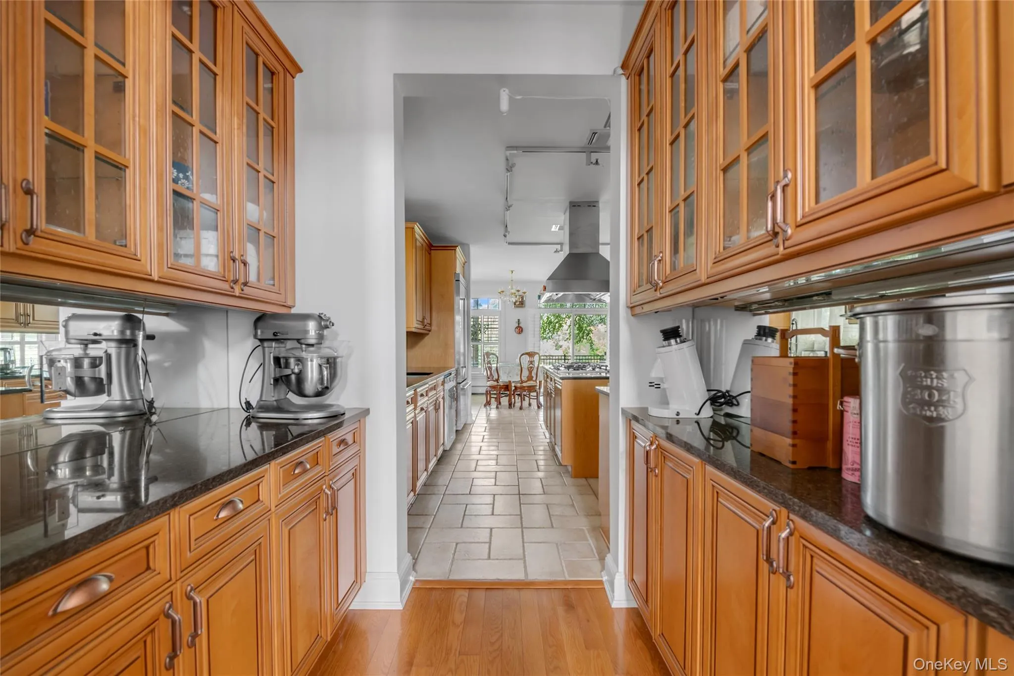 95 Overlook, North Hempstead, NY, 3 Bedrooms Bedrooms, 8 Rooms Rooms,2 BathroomsBathrooms,Residential,For Rent,Overlook,0,1048676 95 Overlook, North Hempstead, NY, 3 Bedrooms Bedrooms, 8 Rooms Rooms,2 BathroomsBathrooms,Residential,For Rent,Overlook,0,1048676