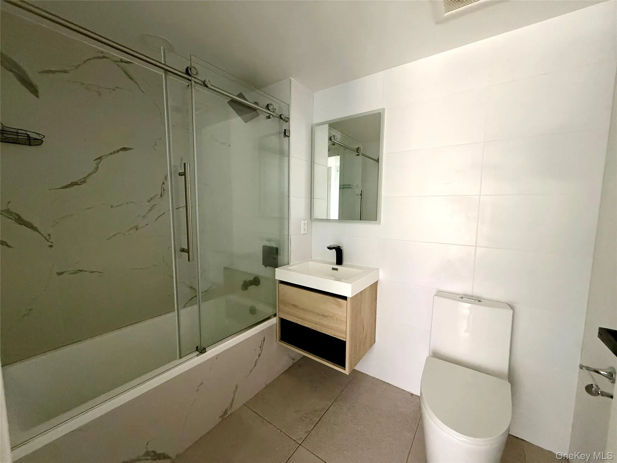 37-32 89 Street, New York, NY, 1 Bedroom Bedrooms, 5 Room Rooms,2 BathroomBathrooms,Residential Lease,For Rent,89,0,1048677 37-32 89 Street, New York, NY, 1 Bedroom Bedrooms, 5 Room Rooms,2 BathroomBathrooms,Residential Lease,For Rent,89,0,1048677