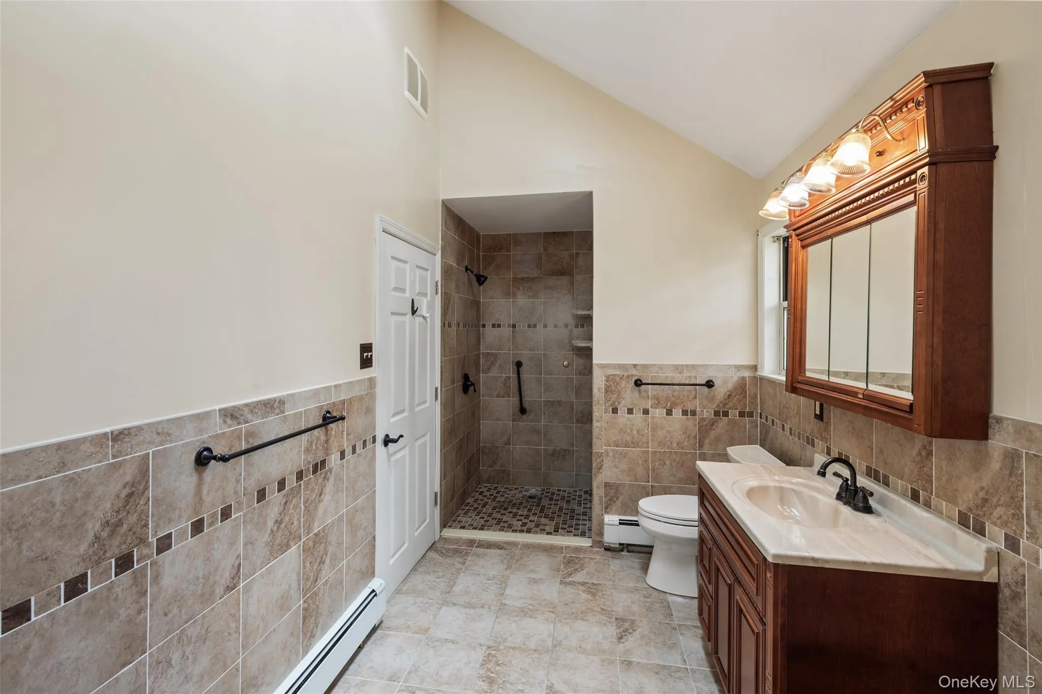 4 Thunderbird Court, Brookhaven, NY, 3 Bedrooms Bedrooms, 6 Rooms Rooms,3 BathroomsBathrooms,Residential,For Rent,Thunderbird,0,1048678 4 Thunderbird Court, Brookhaven, NY, 3 Bedrooms Bedrooms, 6 Rooms Rooms,3 BathroomsBathrooms,Residential,For Rent,Thunderbird,0,1048678