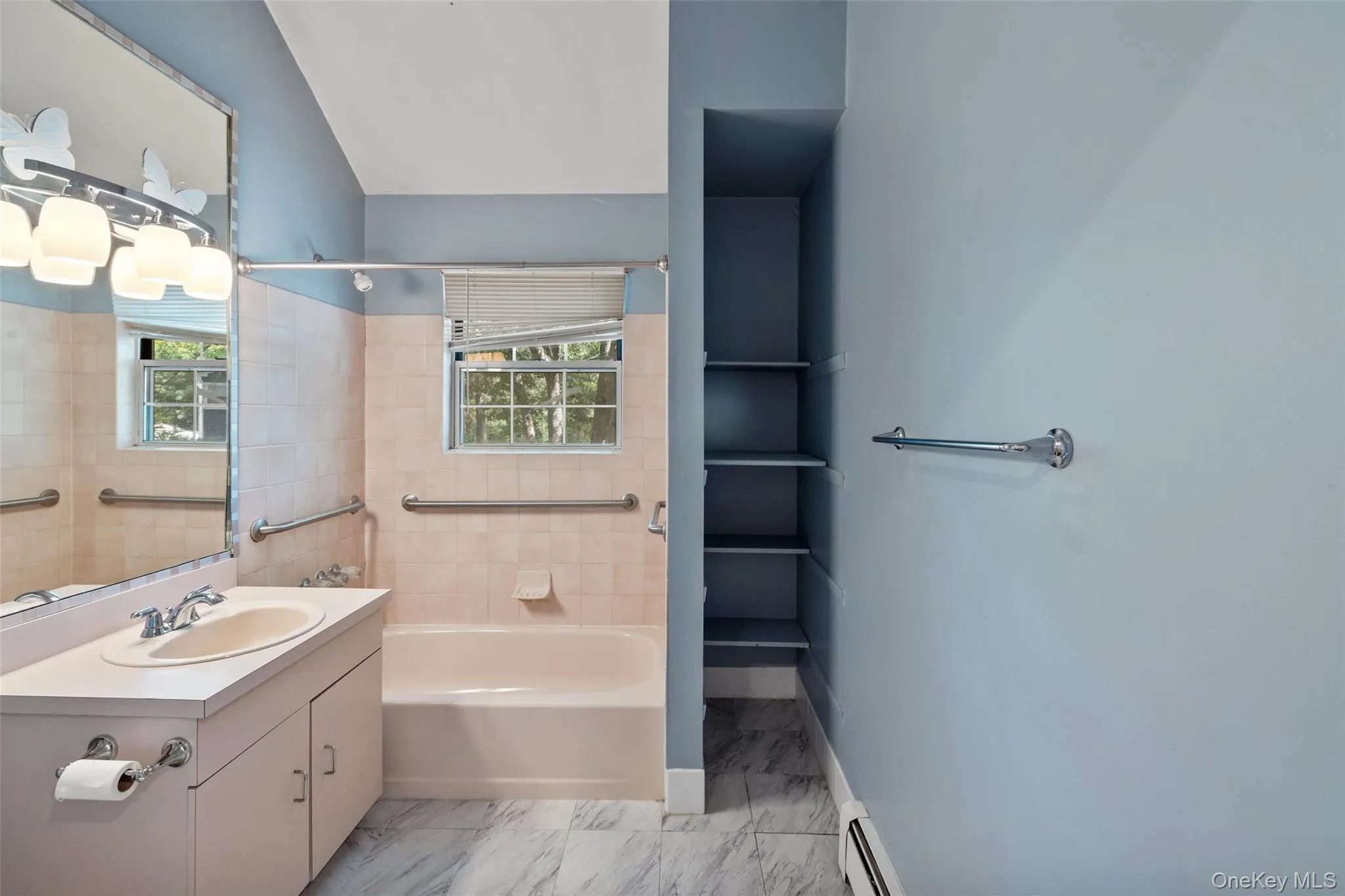 4 Thunderbird Court, Brookhaven, NY, 3 Bedrooms Bedrooms, 6 Rooms Rooms,3 BathroomsBathrooms,Residential,For Rent,Thunderbird,0,1048678 4 Thunderbird Court, Brookhaven, NY, 3 Bedrooms Bedrooms, 6 Rooms Rooms,3 BathroomsBathrooms,Residential,For Rent,Thunderbird,0,1048678