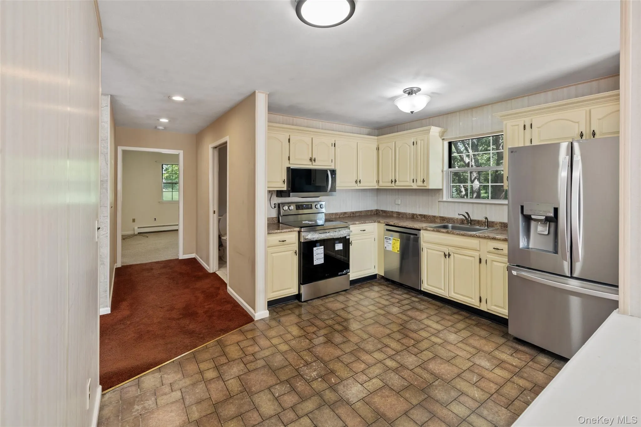 4 Thunderbird Court, Brookhaven, NY, 3 Bedrooms Bedrooms, 6 Rooms Rooms,3 BathroomsBathrooms,Residential,For Rent,Thunderbird,0,1048678 4 Thunderbird Court, Brookhaven, NY, 3 Bedrooms Bedrooms, 6 Rooms Rooms,3 BathroomsBathrooms,Residential,For Rent,Thunderbird,0,1048678