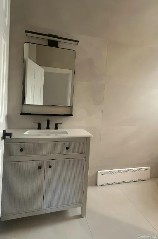 450 E Park Avenue, Long Beach, NY, 1 Bedroom Bedrooms, 3 Rooms Rooms,1 BathroomBathrooms,Residential Lease,For Rent,E Park,0,1048685 450 E Park Avenue, Long Beach, NY, 1 Bedroom Bedrooms, 3 Rooms Rooms,1 BathroomBathrooms,Residential Lease,For Rent,E Park,0,1048685